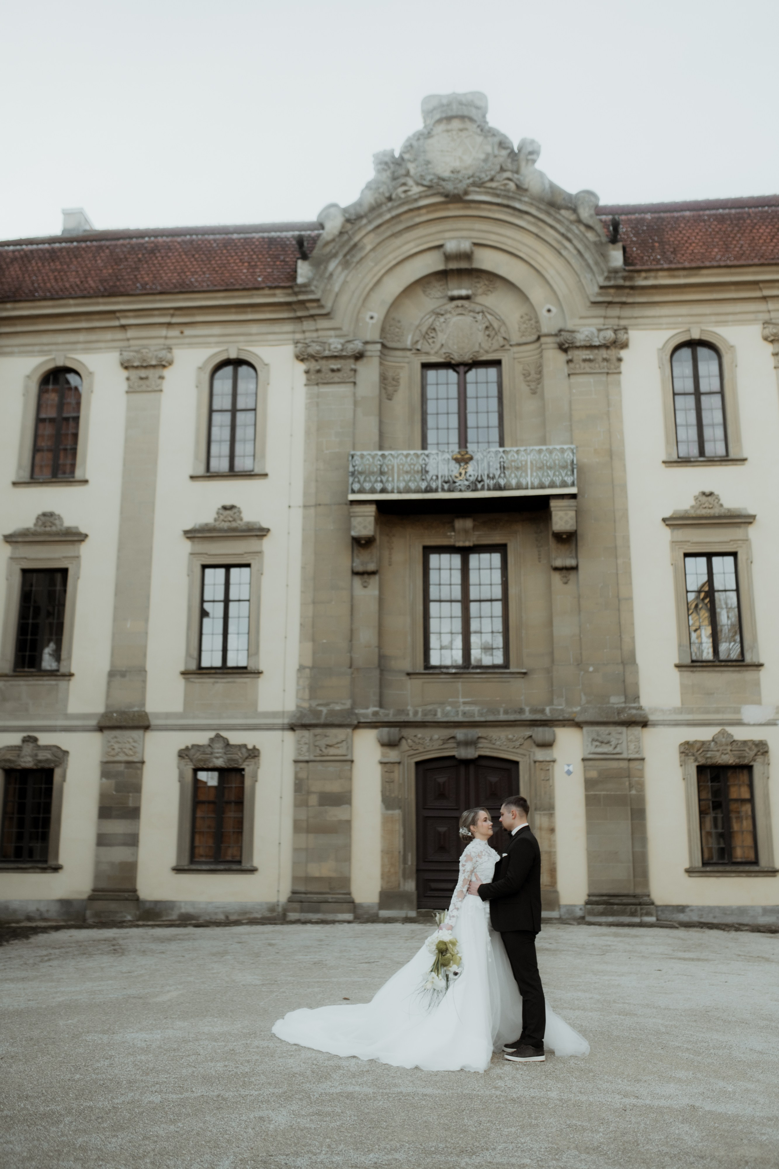 Hochzeit von Celine und Felix im Schloss Schilingsfürst. Anna Saribekyan – Beste Hochzeitsfotografin in Würzburg, Top 10 in Deutschland