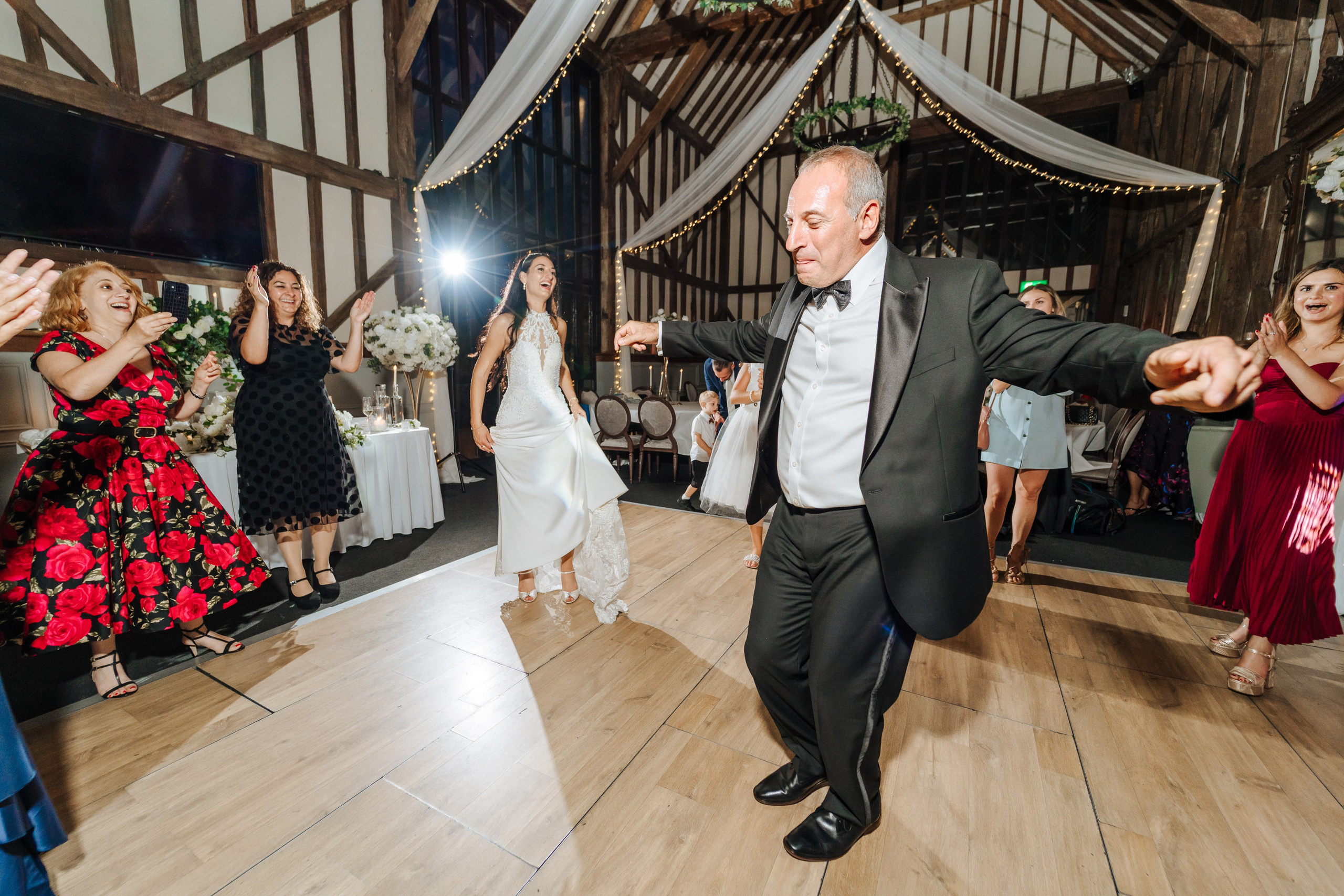 Wedding at Essendon Country Club. Photographer in England Ekaterina Romanova