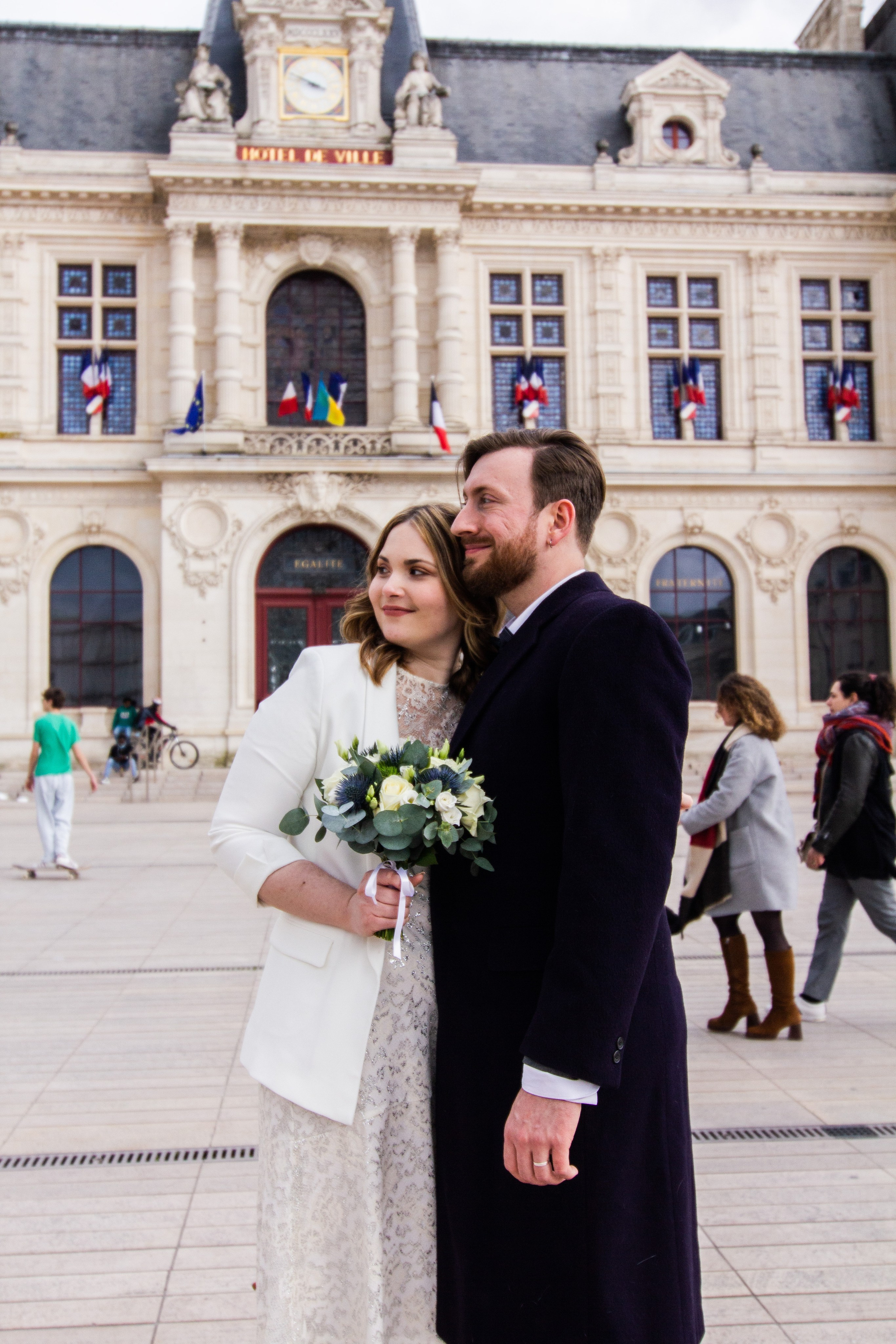 Reportage photo de mariage intimiste à Poitiers (86), mairie et centre historique
