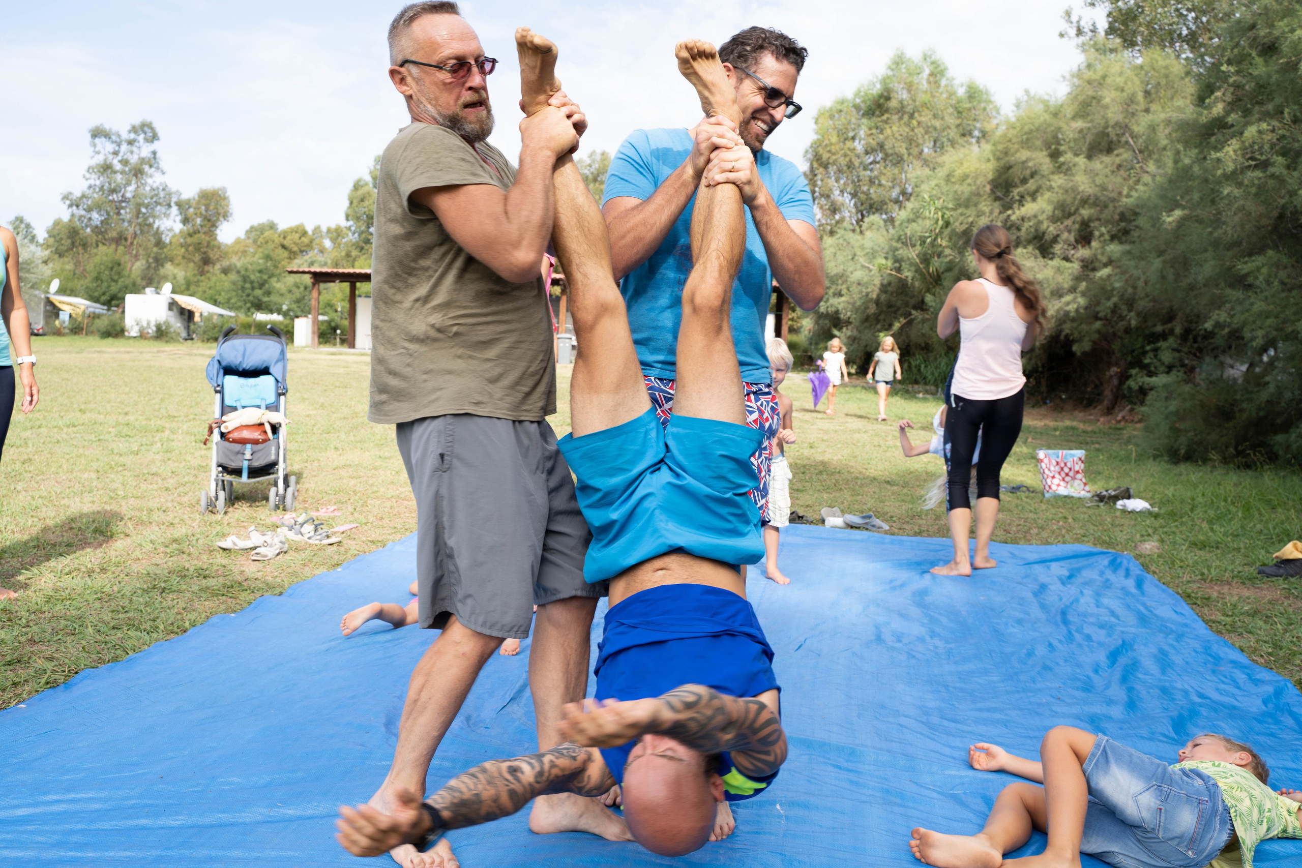Взрослая игровая контактная импровизация. Семейные лагеря в Европе с Ниной Янечковой и Ириной Зиновьевой