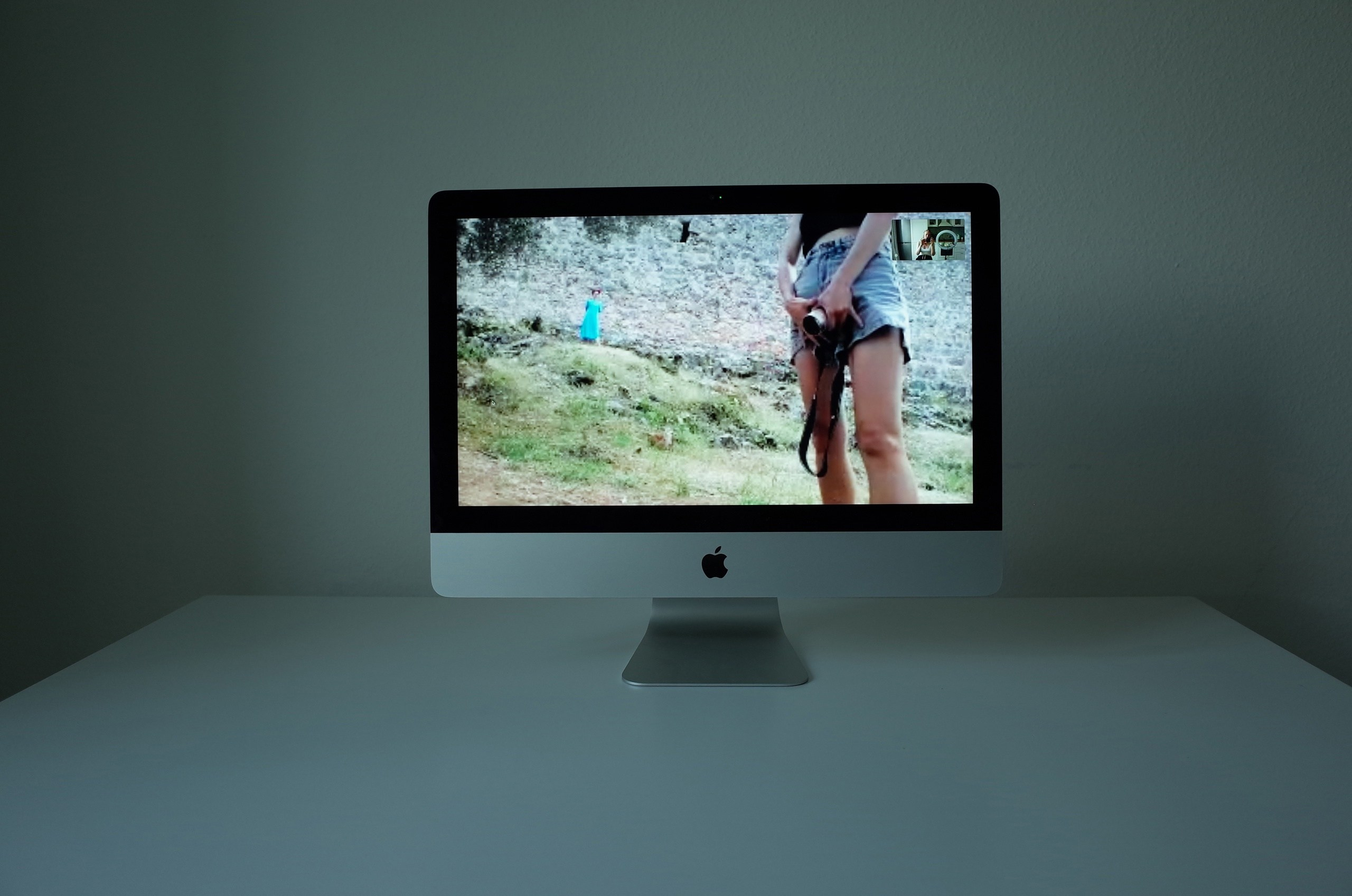 A digital performance merging photography and IT simulation. The artist, based in Israel, conducts a remote photoshoot with models in Turkey via a glitch-prone video call. The final images are intentionally pixelated, captured by photographing a computer screen—highlighting digital fragility and failed communication. A commentary on distance, technology, and the imperfections of virtual connection.