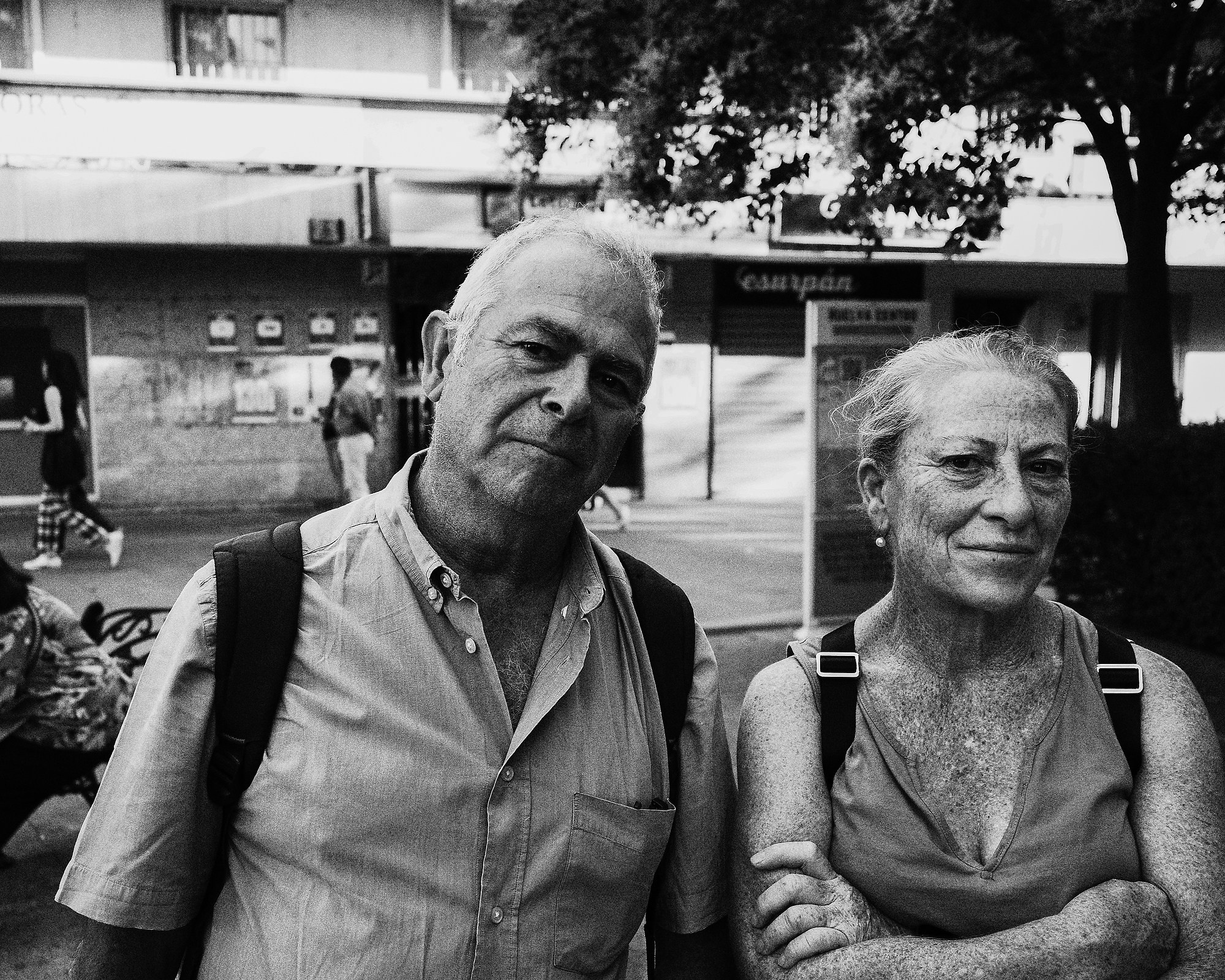 Cuando la calle te pone a prueba: Fotografía Documental en el Corpus de Huelva con Ricoh GR IV. Fotógrafo profesional en Sevilla Francisco Guerrero