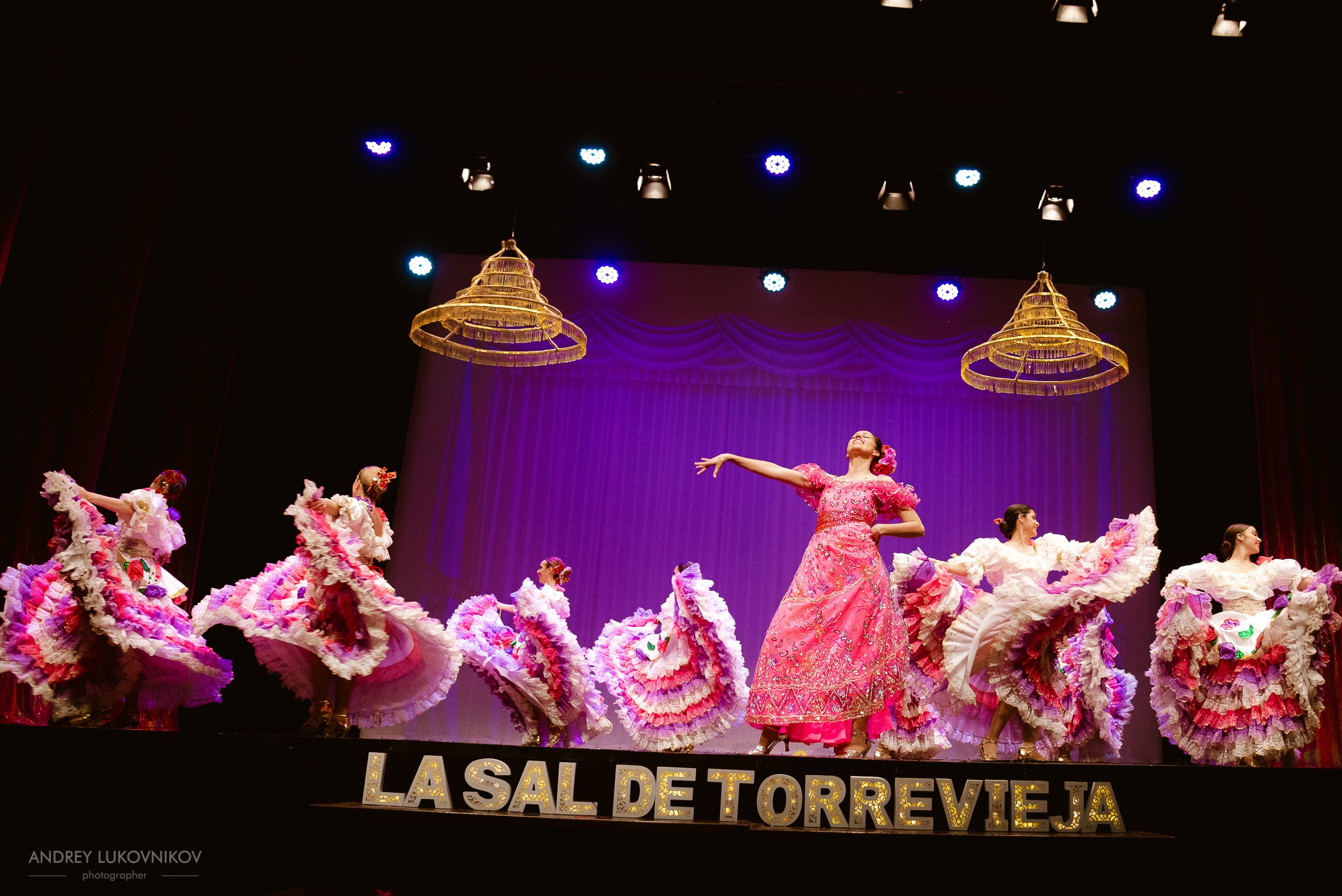 Reportaje fotográfico y rodaje entre bastidores del concierto de La Sal de Torrevieja en España