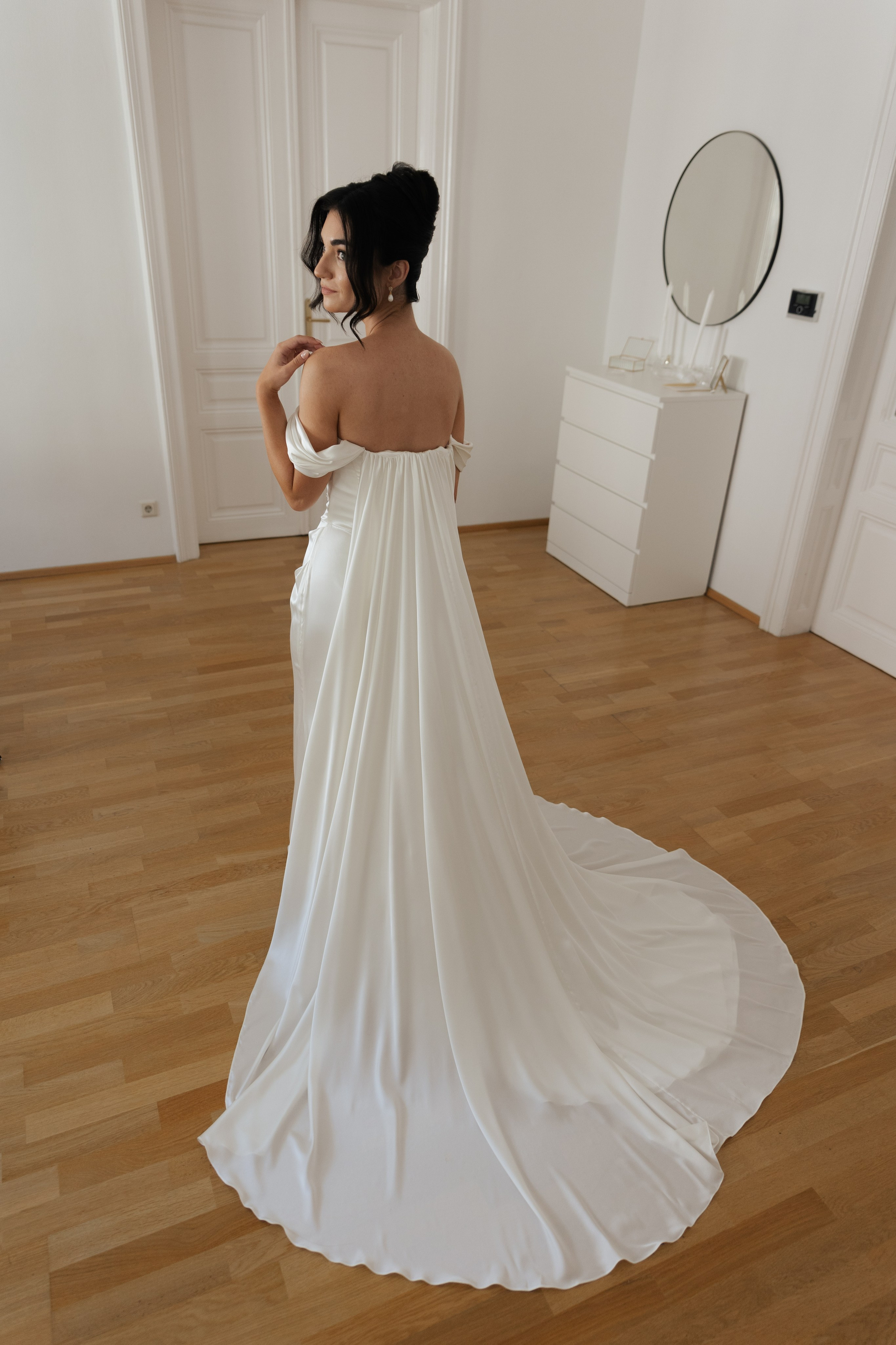 Elegant Castle Wedding in Austria | Alwin & Ruth’s Fairytale Celebration. Wedding photographer and videographer based in Timisoara, Romania