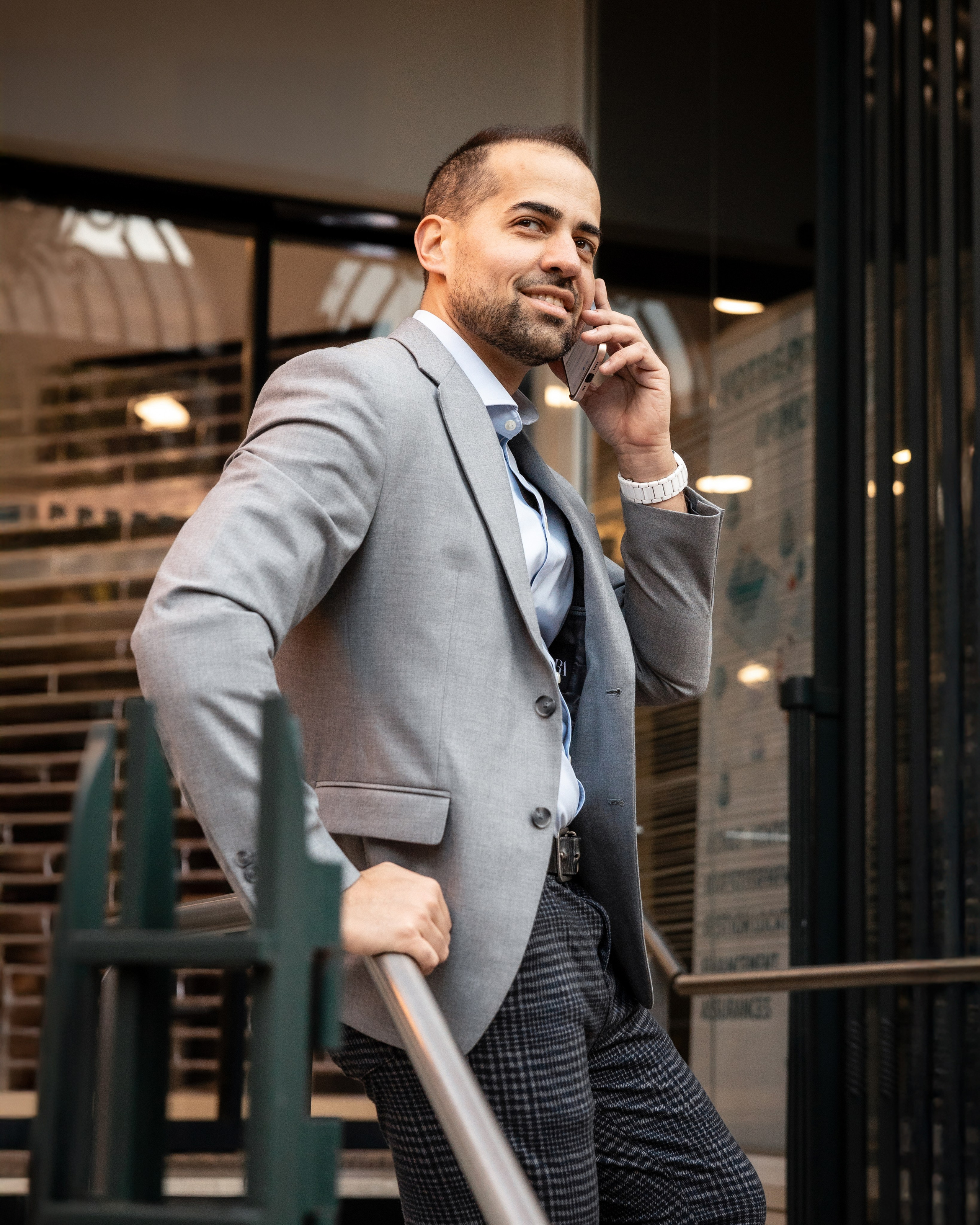 Corporate portrait in modern professional style.