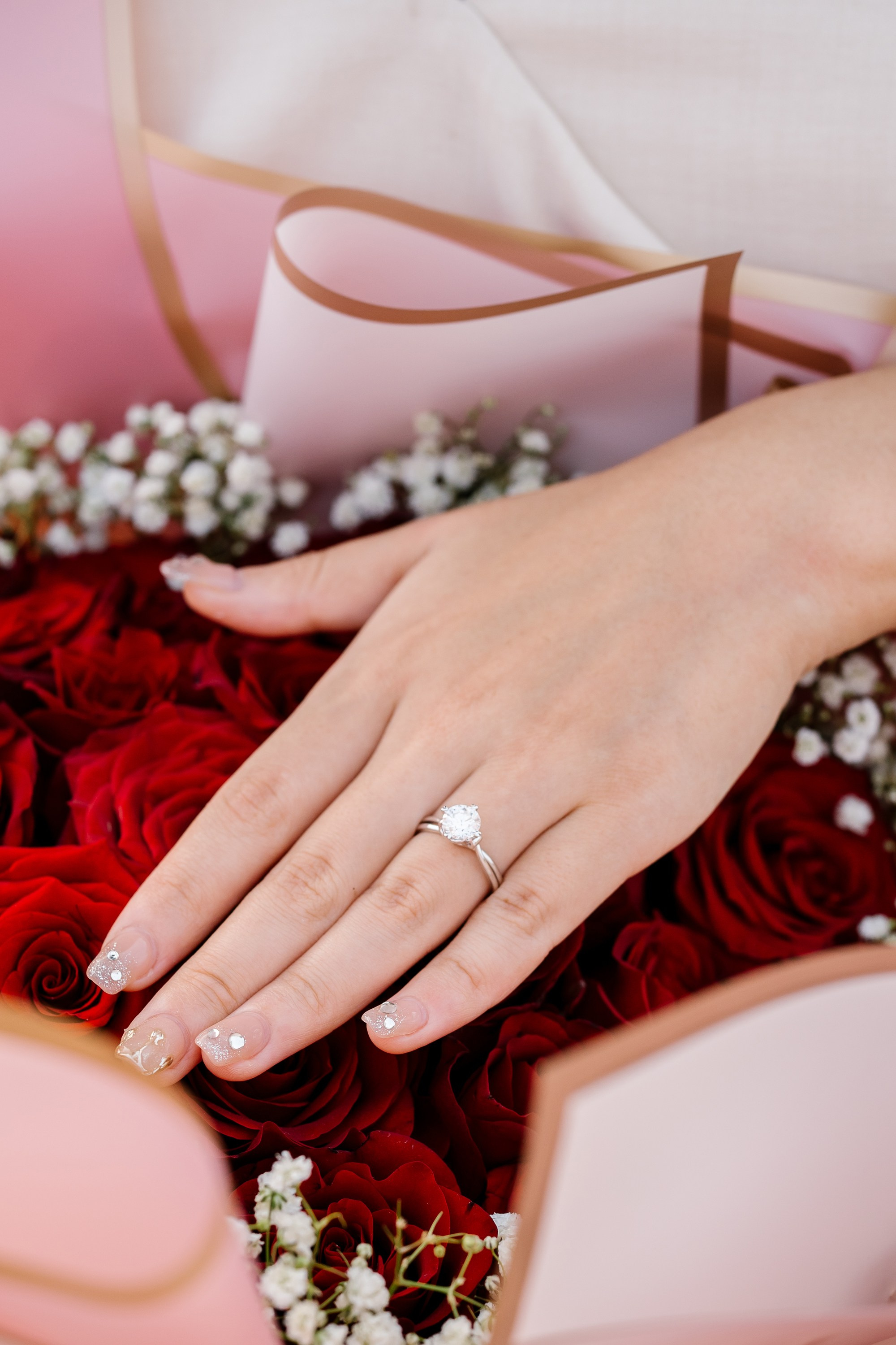 SECRET MARRIAGE PROPOSAL. Female Photographer in Bali