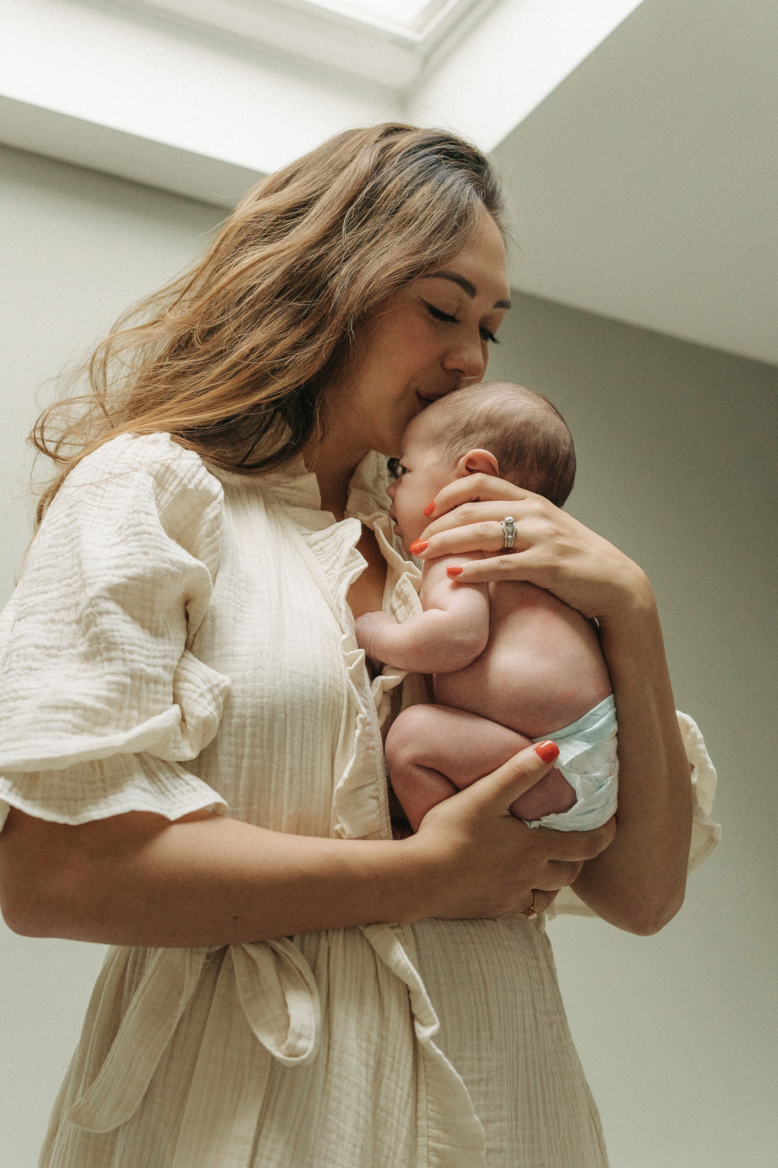 Newborn Photography with Parents – Gentle & Loving Moments. Alisa Tant — Family and newborn photographer Bucks County, Montgomery county, Philadelphia, NJ