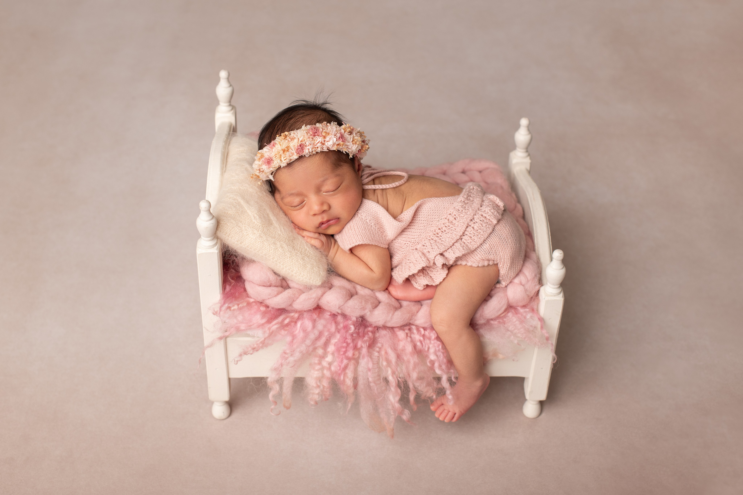 Newborn photographer Sacramento