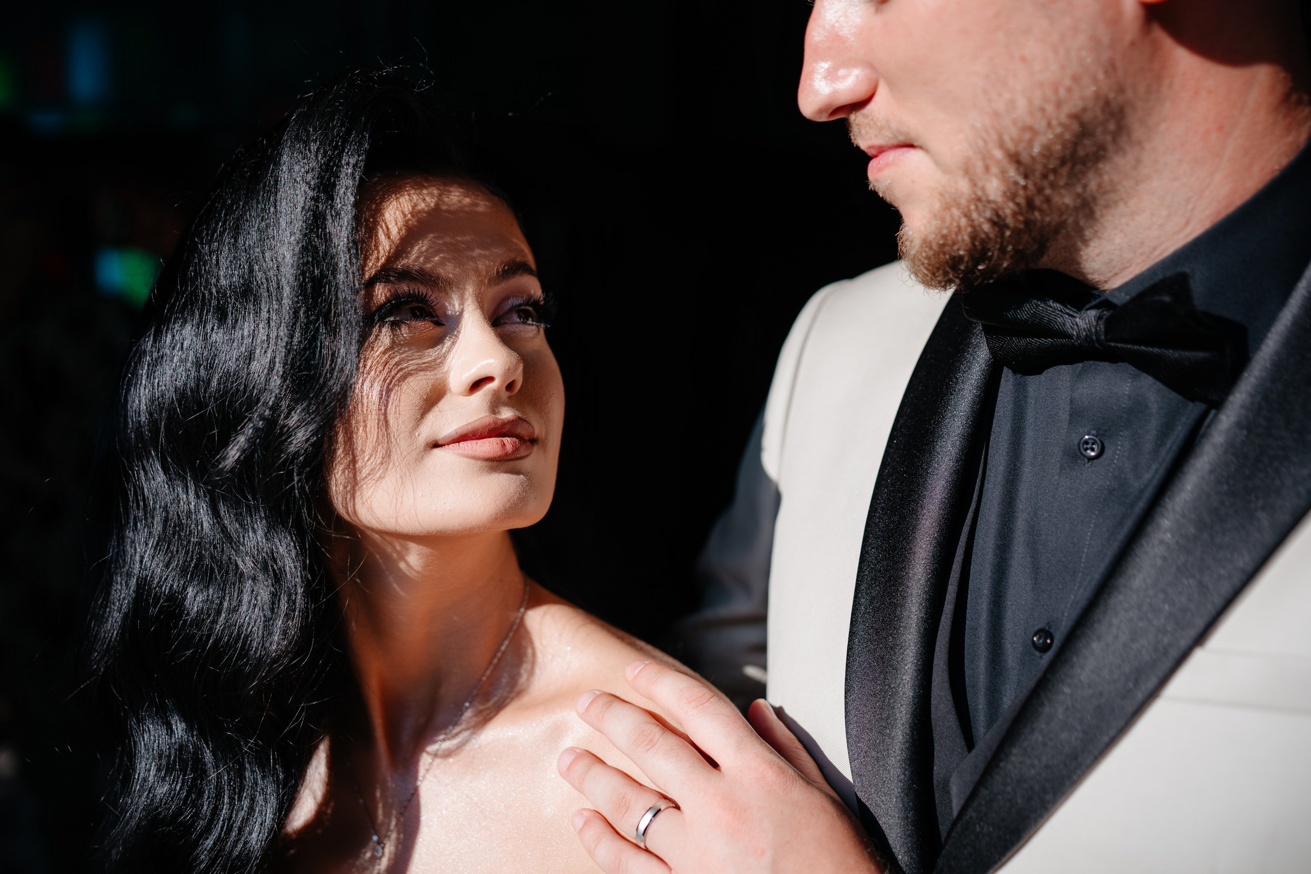 Catalina & Remus. Raw Studio. Fotograful tau de nunta!