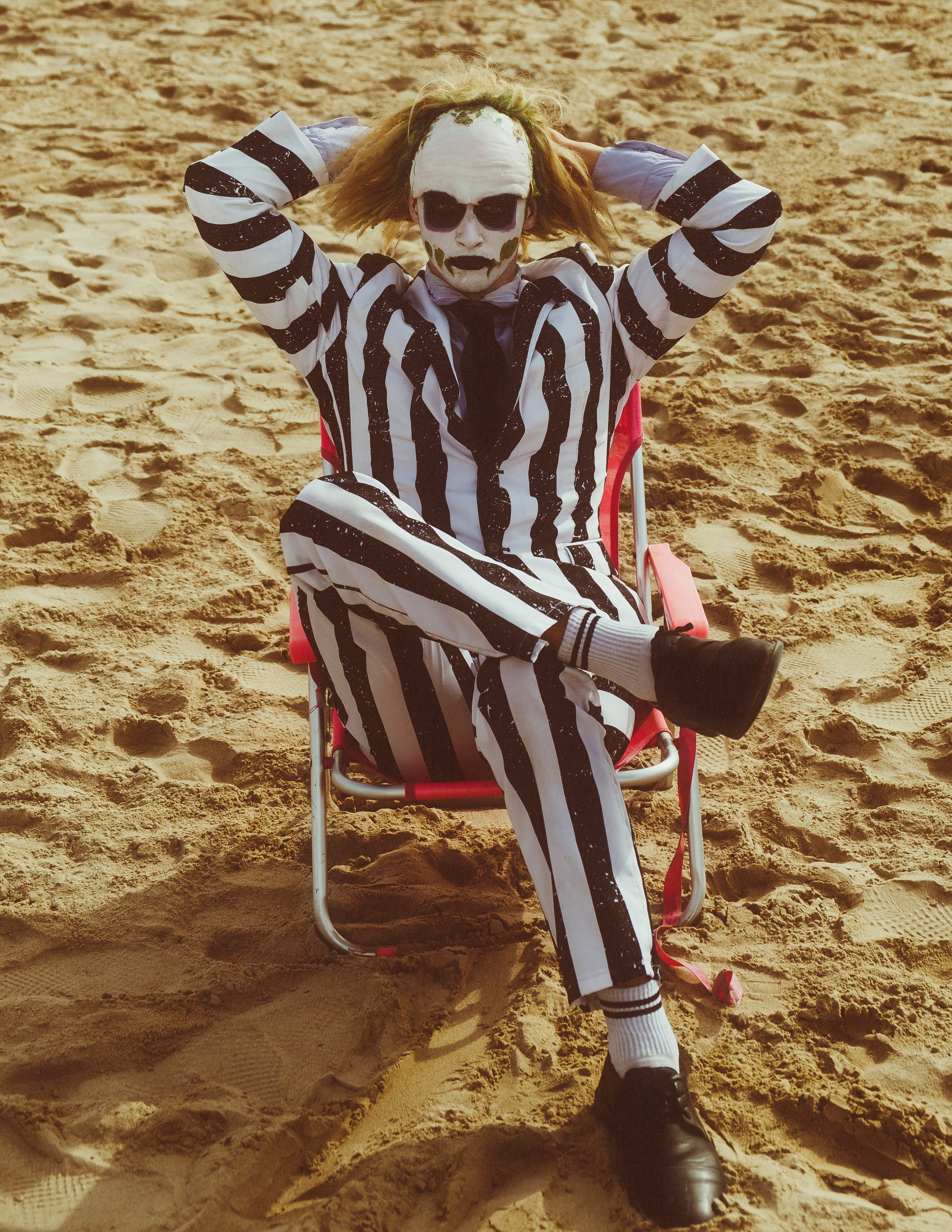 Beetlejuice на море: Экспериментальная фотосессия с цирковыми артистами — Фотограф Андрей Луковников