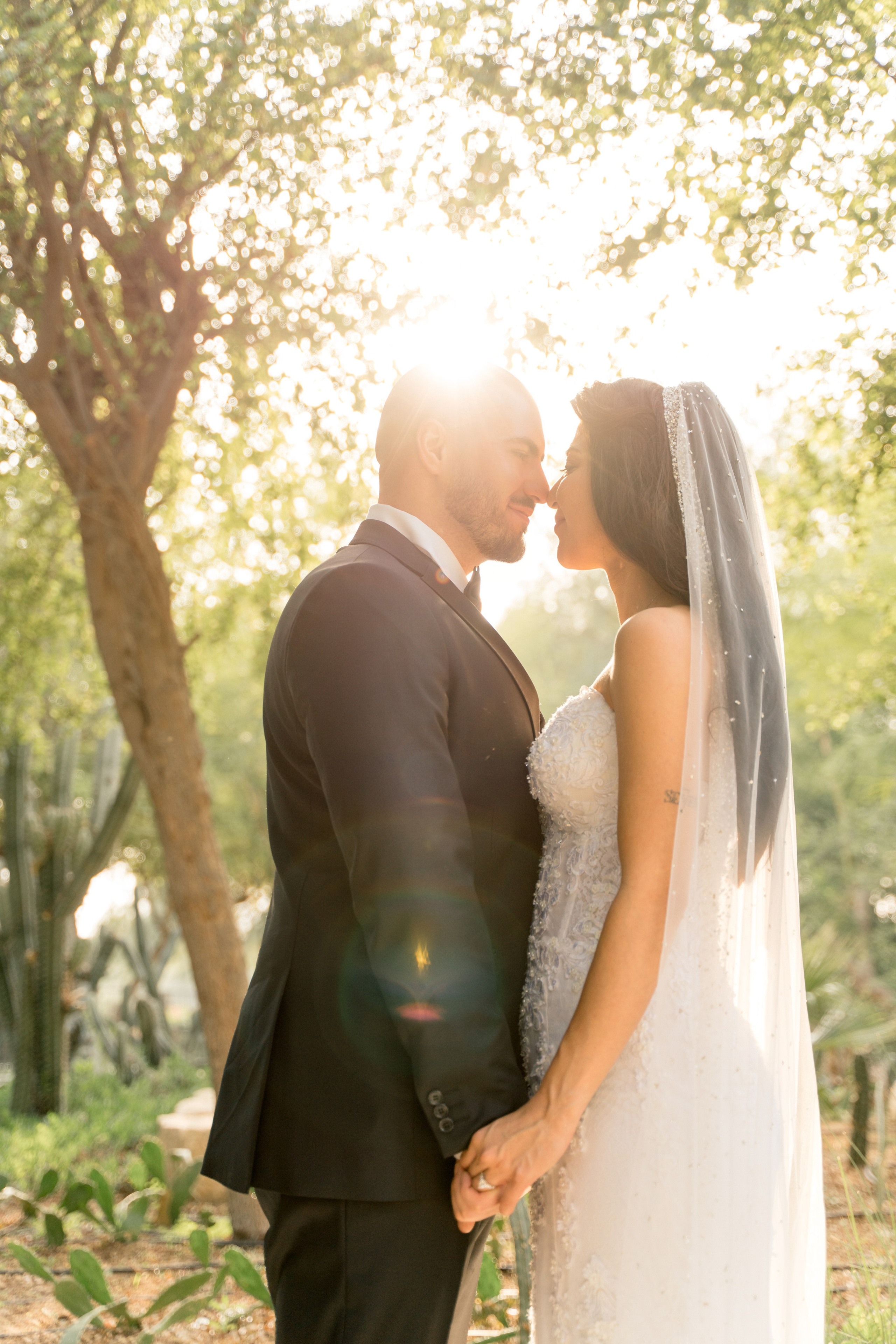 Romantic wedding portraits at sunset in Abu Dhabi