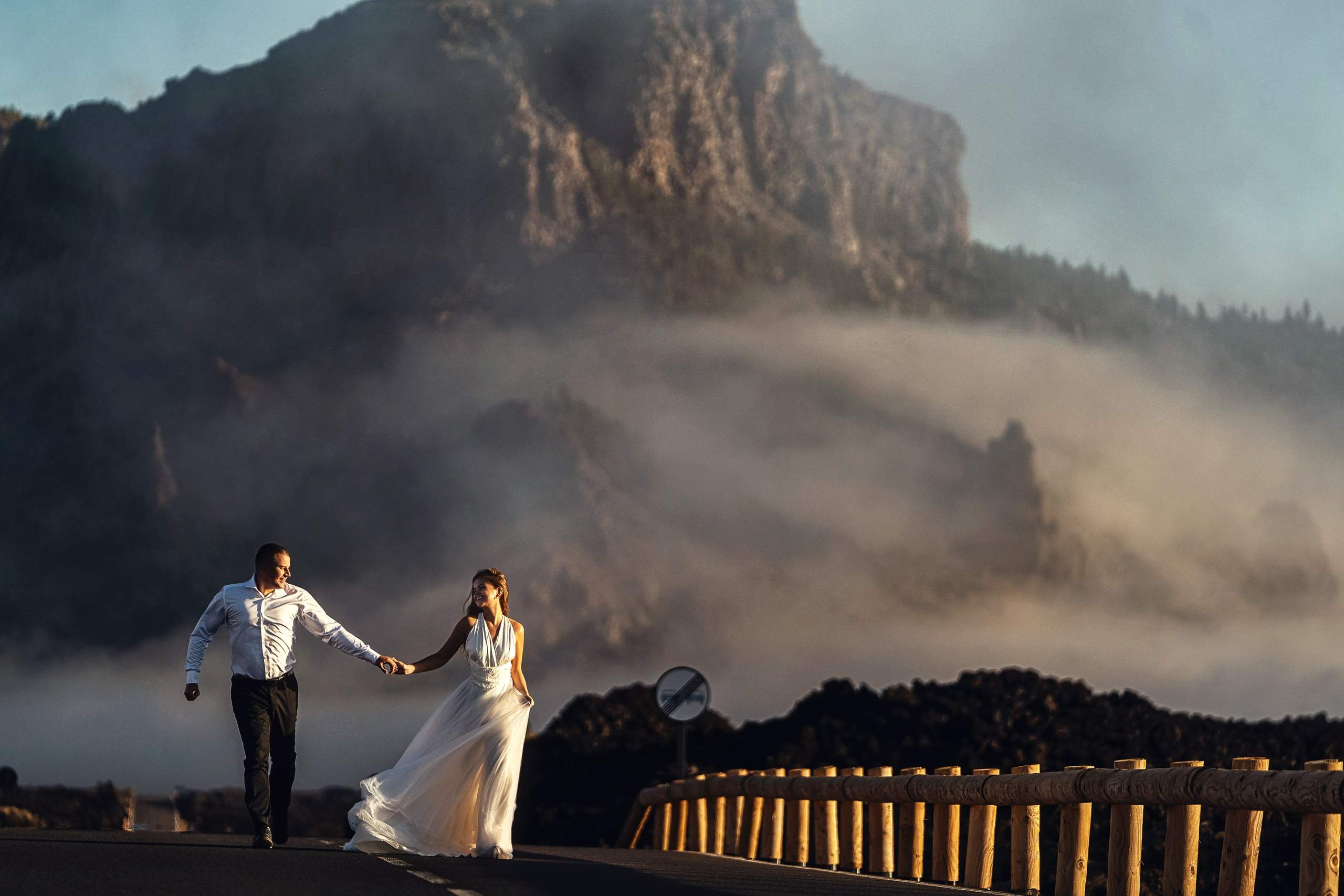 Parque nacional del Teide. Семейный и свадебный фотограф | Фотограф новорождённых, беременности, детей на Тенерифе | Съёмки в летящих платьях | Таня Боннет