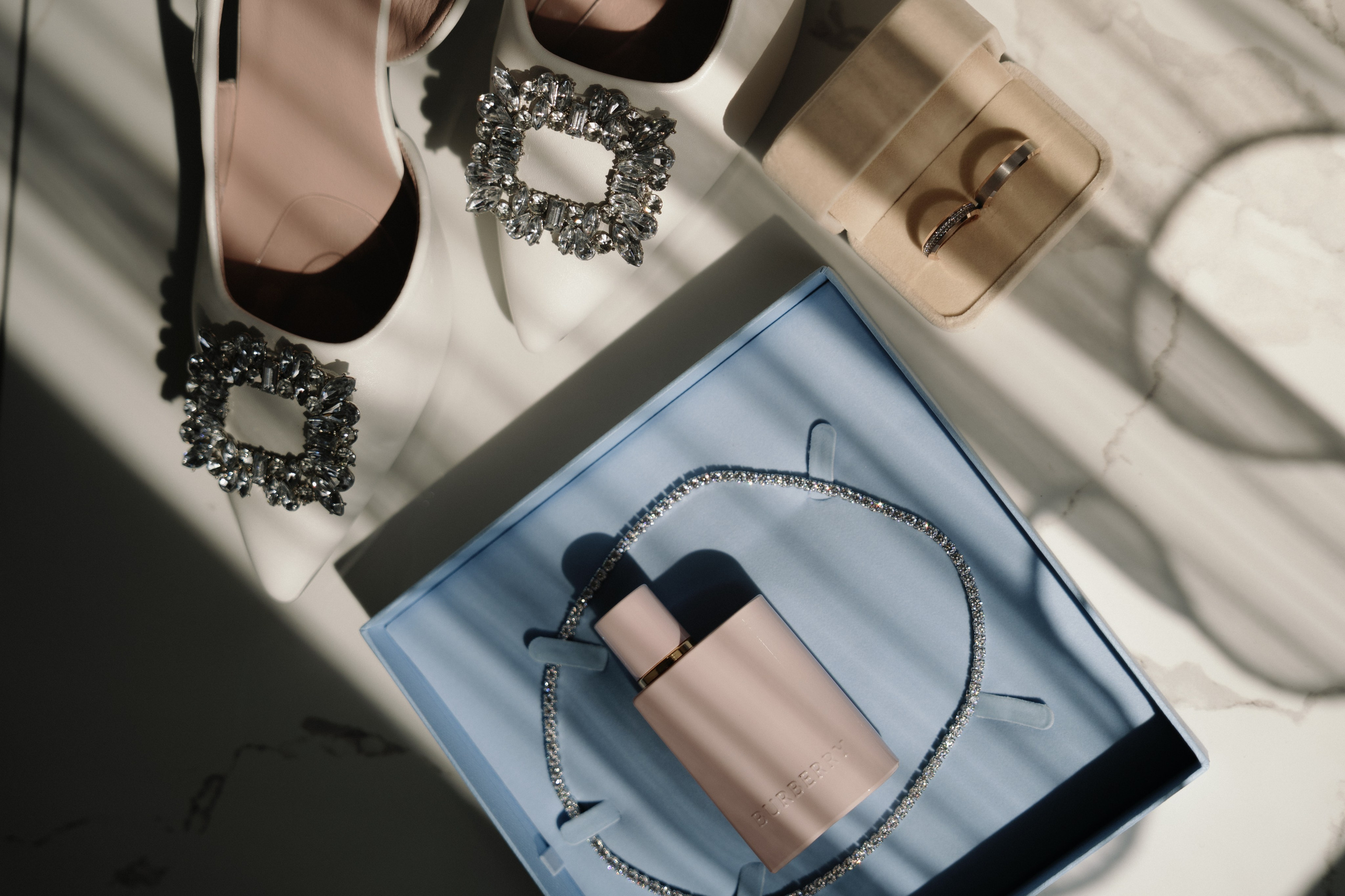 Pachete. STORYCATCHERS