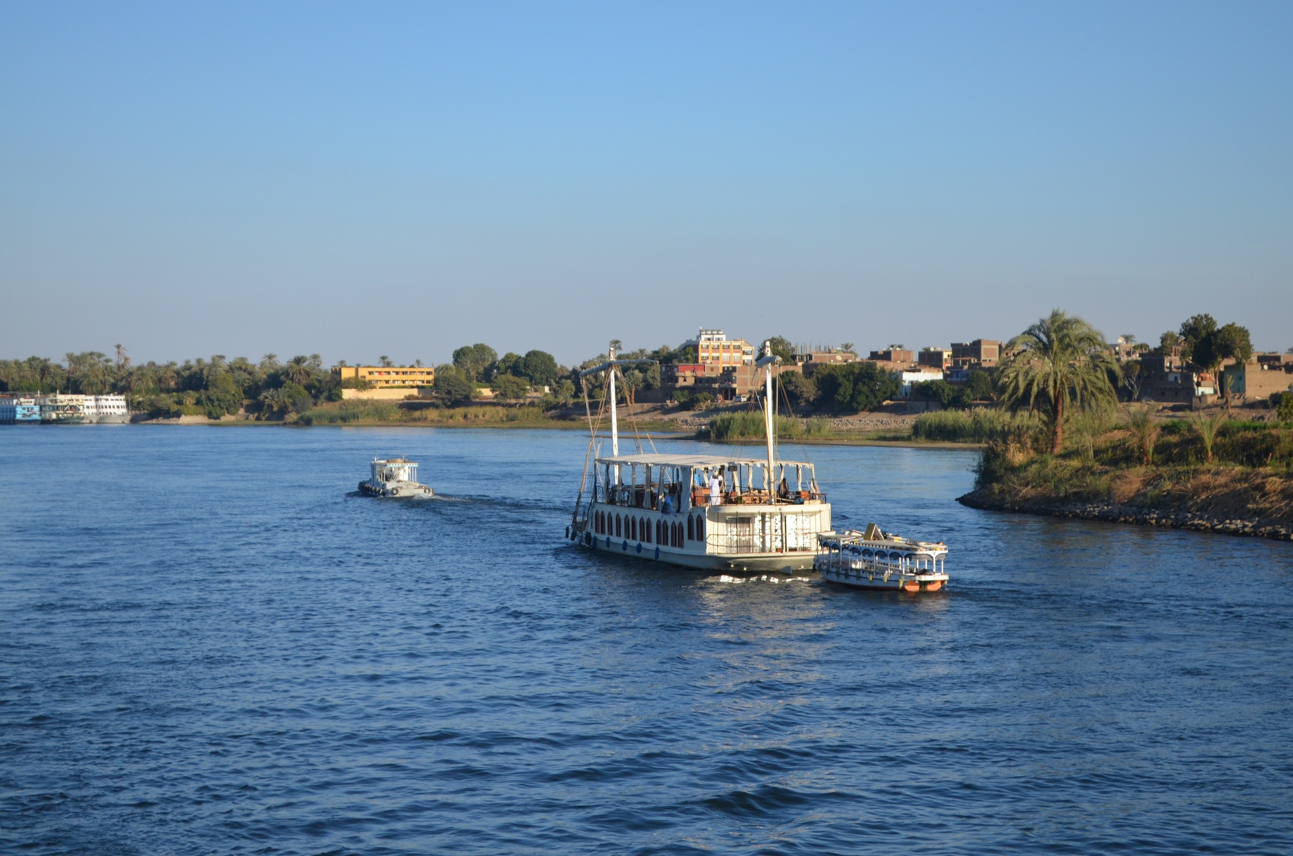Croisière sur le Nil. Милок и Кирок это позитивные и реальные персоны из Люксембурга, много