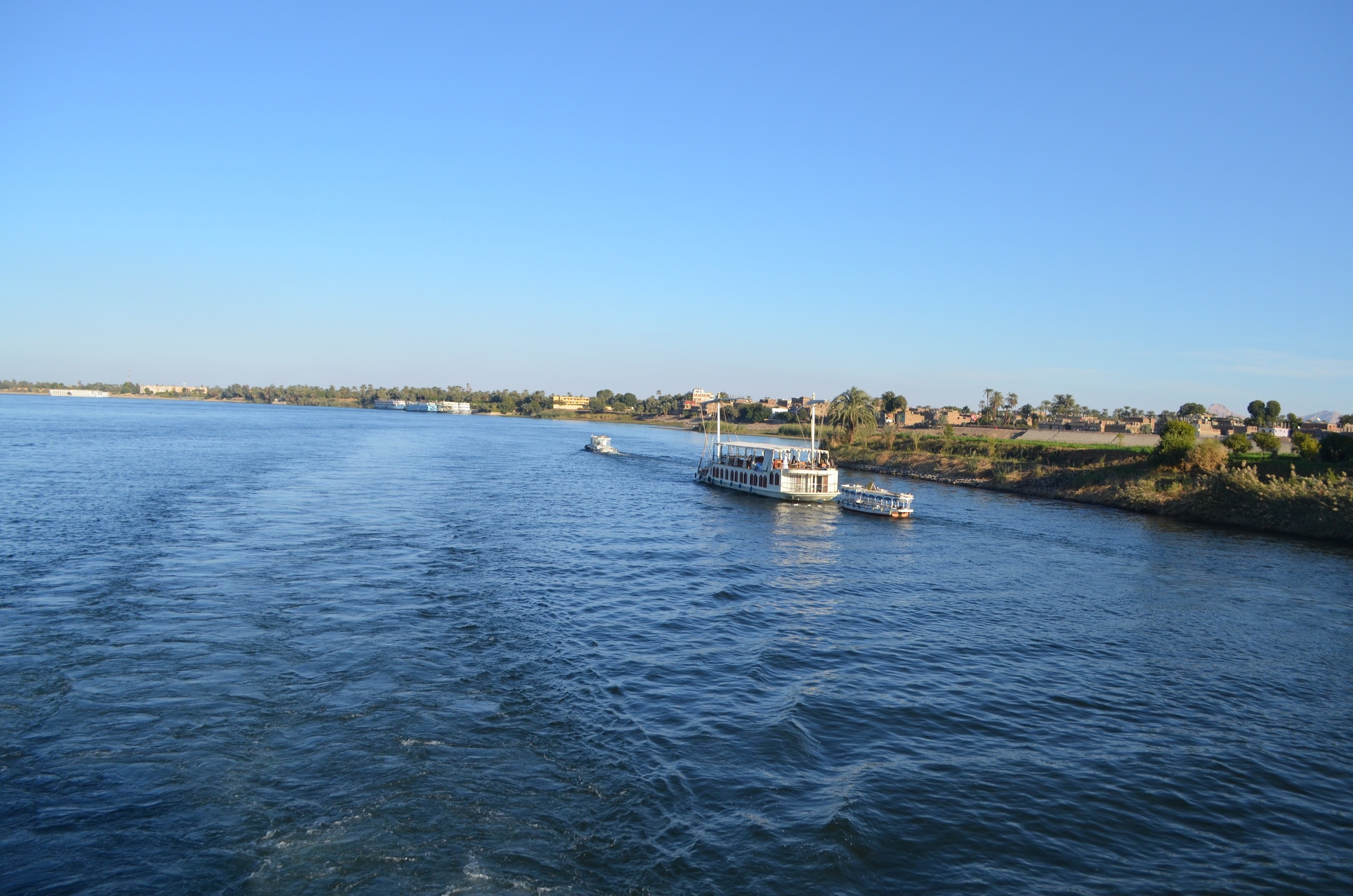 Croisière sur le Nil. Милок и Кирок это позитивные и реальные персоны из Люксембурга, много