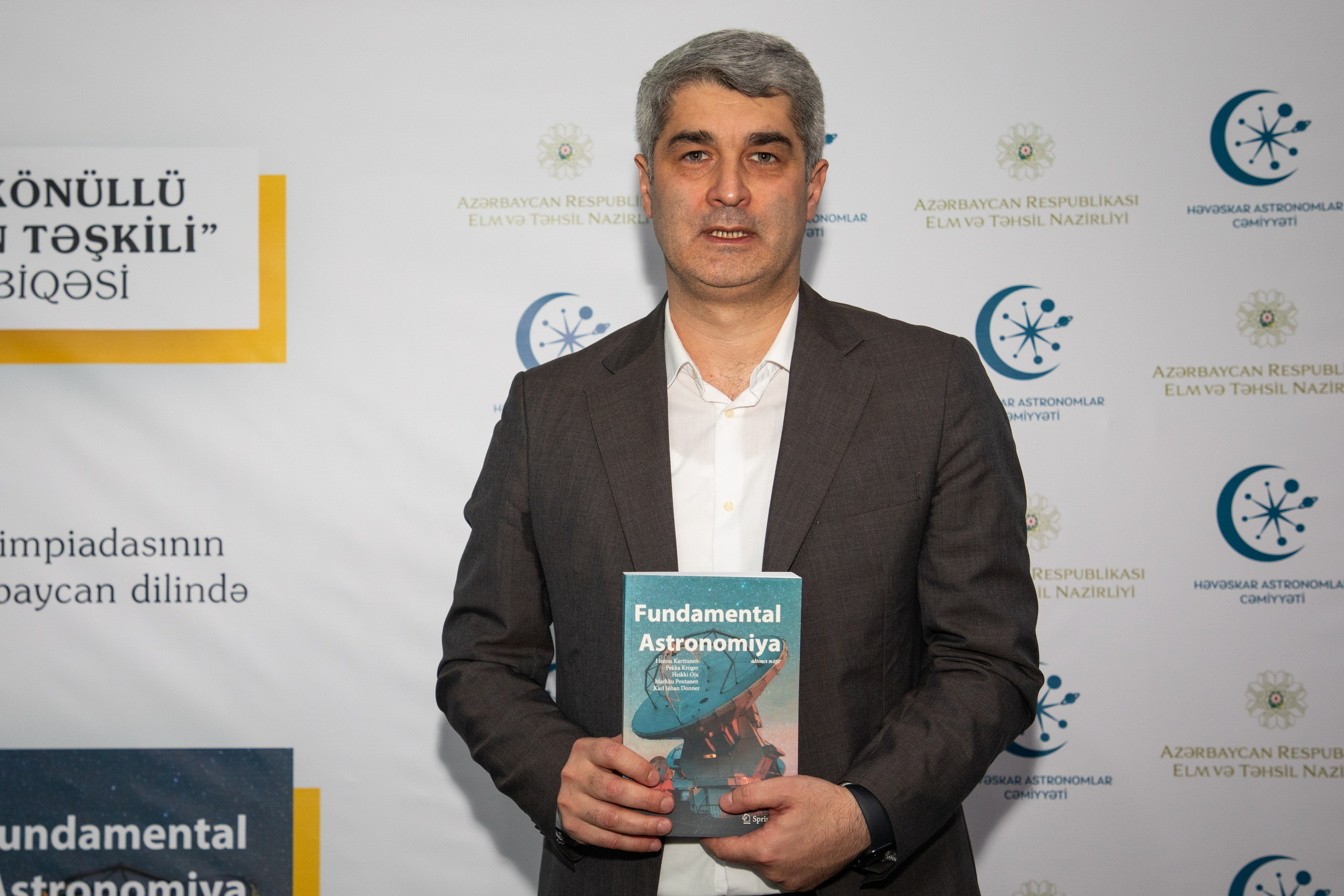 “Fundamental Astronomiya” kitabının təqdimatı keçirilib. Həvəskar Astronomlar Cəmiyyəti — Astronomy.az