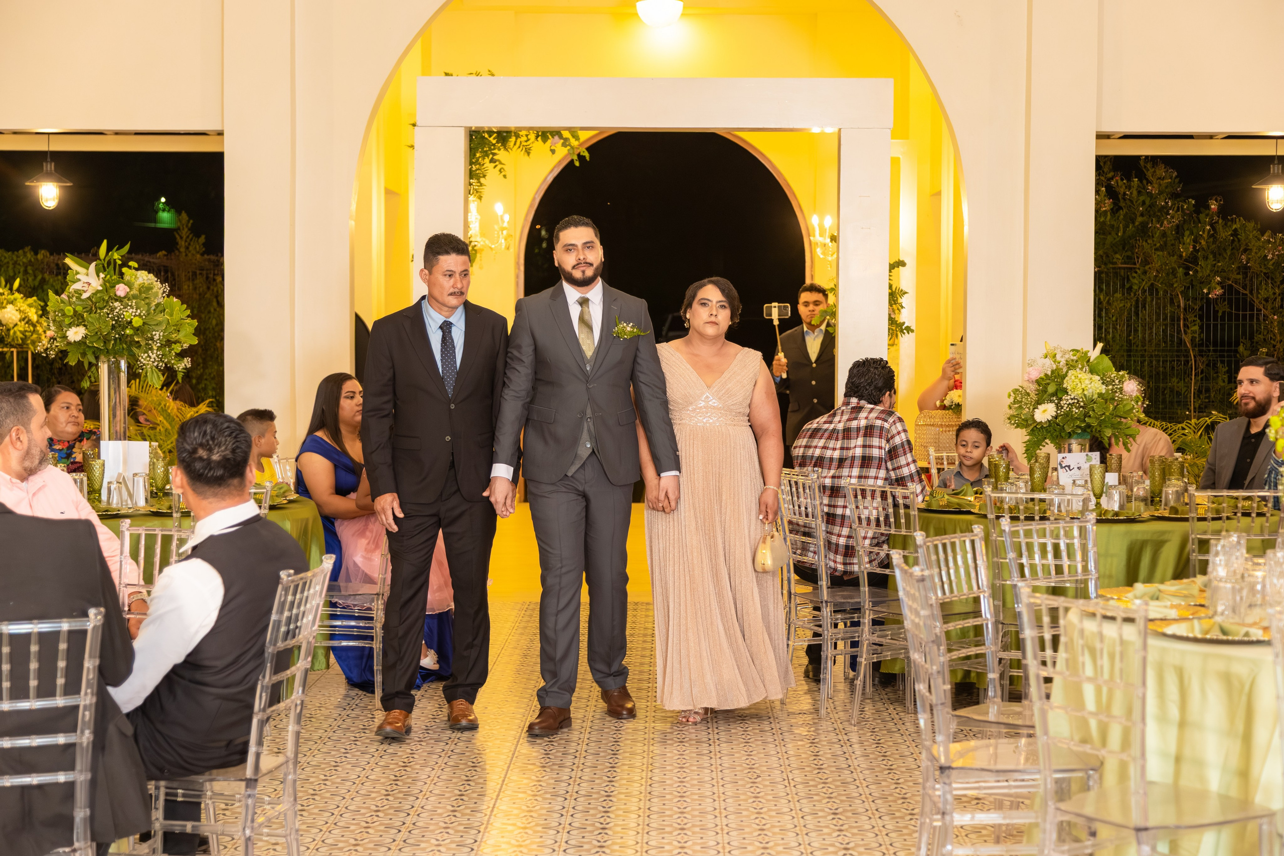 La mejor fotografía de Bodas y XV años en Olancho. Estudio Fotográfico Jafet