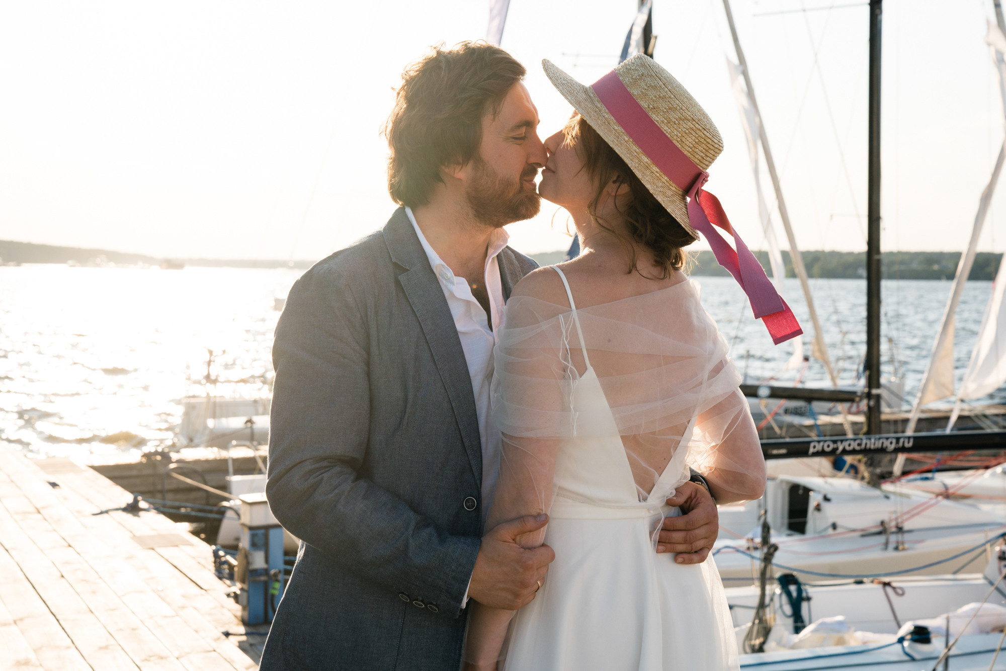 Hochzeitsfotografie im Yachtclub Ammersee und in der Schweiz. Inna Zaytseva Photography | Fotografin in München | Content Creation