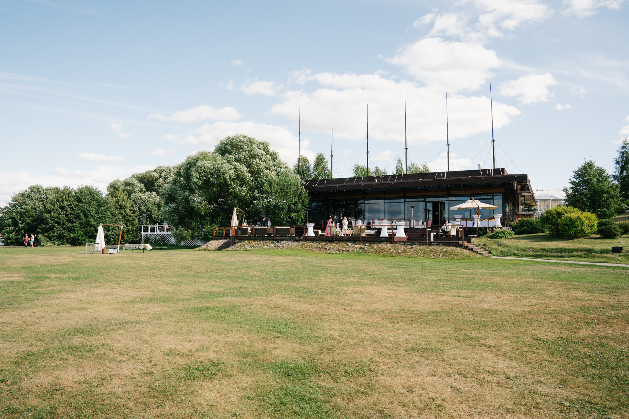 Hochzeitsfotografie im Yachtclub Ammersee und in der Schweiz. Inna Zaytseva Photography | Fotografin in München | Content Creation
