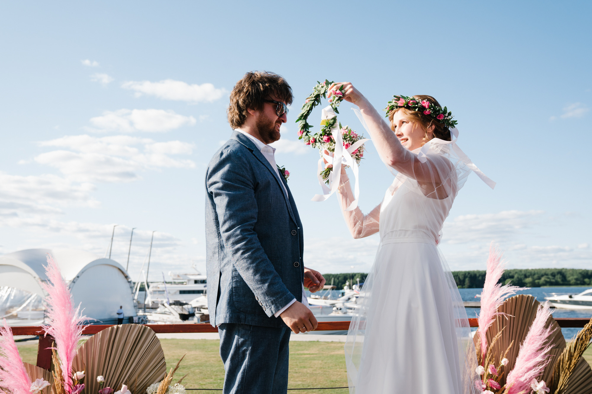 Hochzeitsfotografie im Yachtclub Ammersee und in der Schweiz. Inna Zaytseva Photography | Fotografin in München | Content Creation