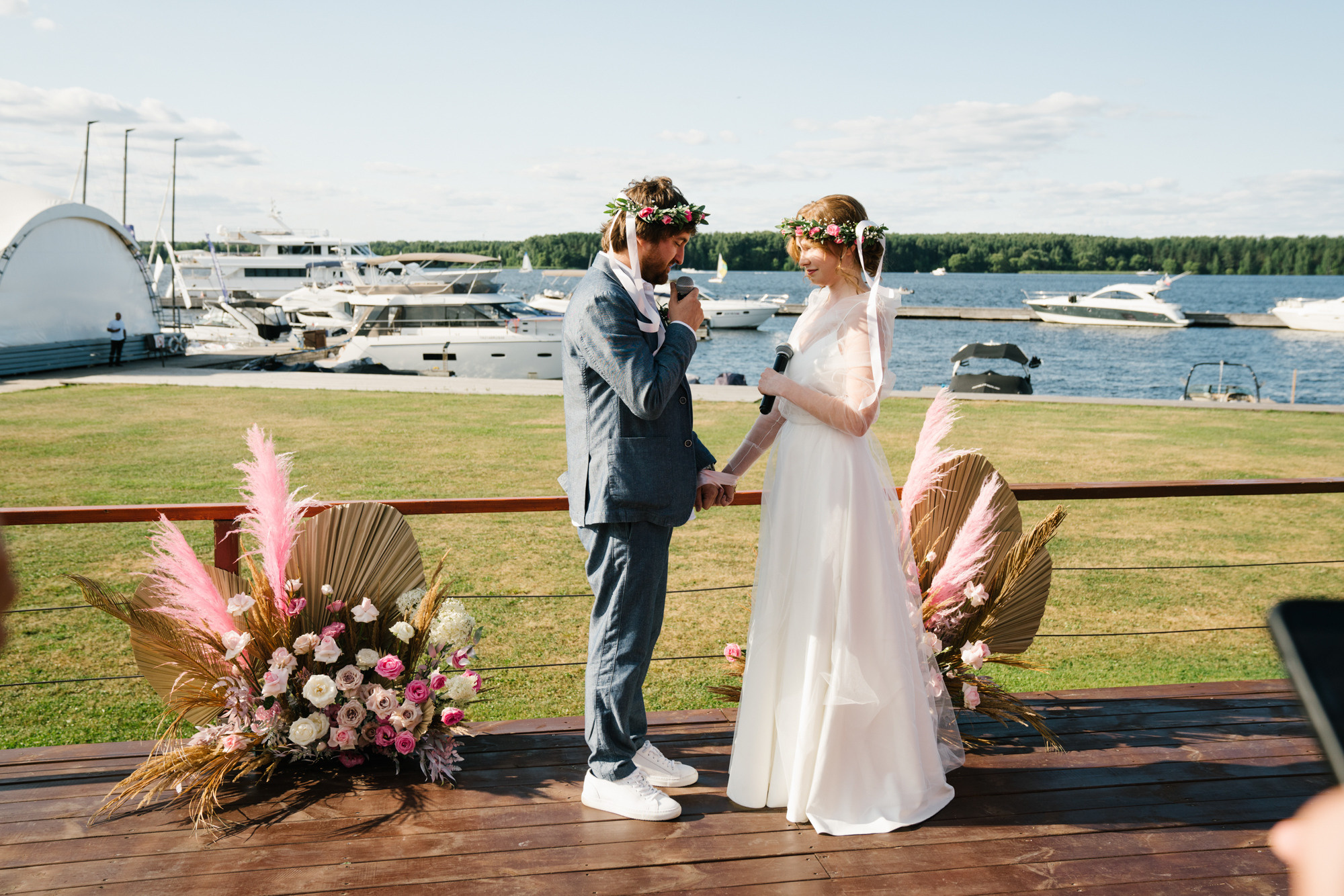Hochzeitsfotografie im Yachtclub Ammersee und in der Schweiz. Inna Zaytseva Photography | Fotografin in München | Content Creation