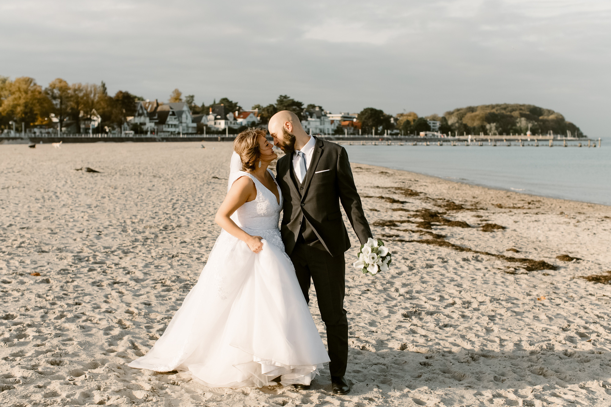 WEDDING IN LUBECK / Hochzeit in Norddeutschland, Hamburg, Lubeck. Inna Zaytseva Photography | Photographer in Munich | Content Creation