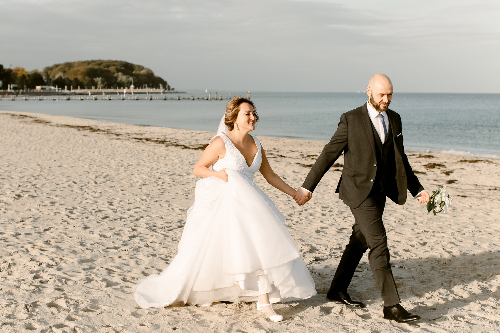WEDDING IN LUBECK / Hochzeit in Norddeutschland, Hamburg, Lubeck. Inna Zaytseva Photography | Photographer in Munich | Content Creation