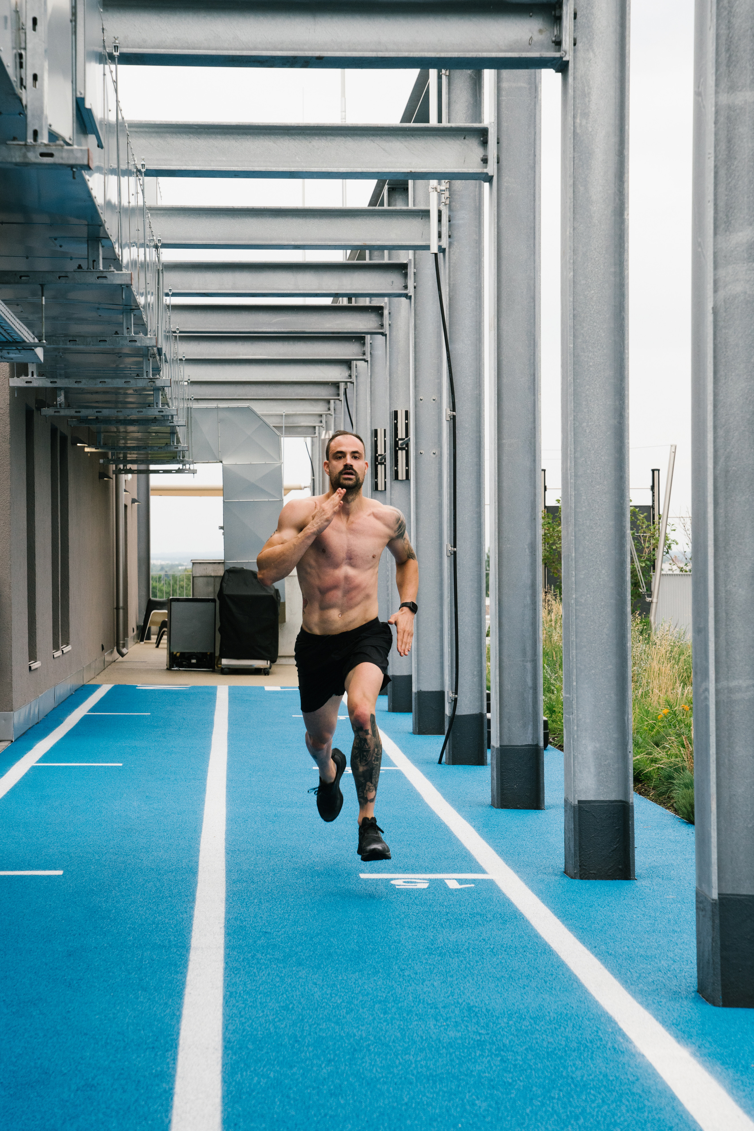 Corporate photographer for brand-aligned portraits and content creation. Websites, LinkedIn, PR and ads. Fast and consistent delivery. Inna Zaytseva Photography | Photographer in Munich | Content Creation