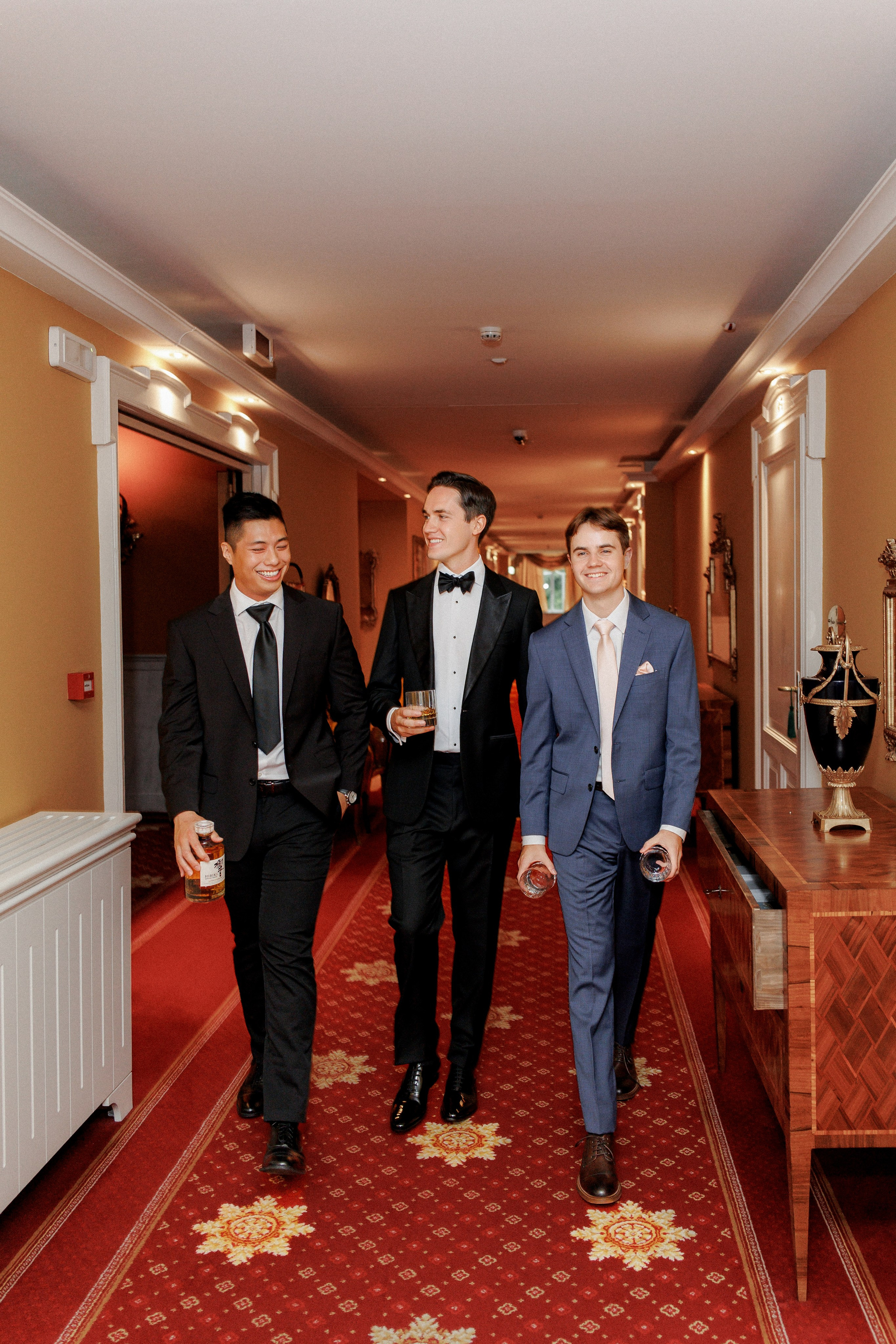 A Timeless & Chic Wedding at Villa Balbianello and Grand Hotel Tremezzo, Lake Como. Wedding and Family Photographer Switzerland and Italy. Valeria Diaz