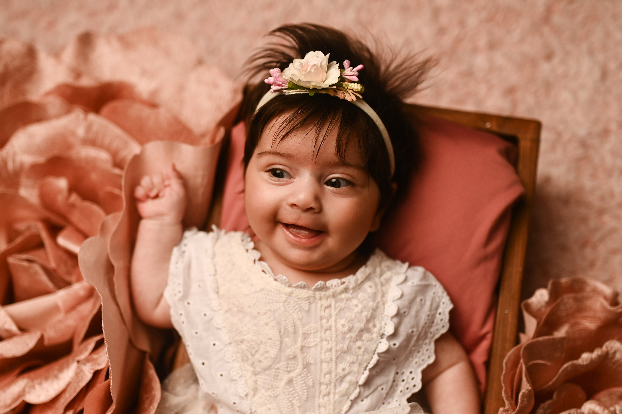 Βρεφική φωτογράφιση στη Ρόδο. WELCOME