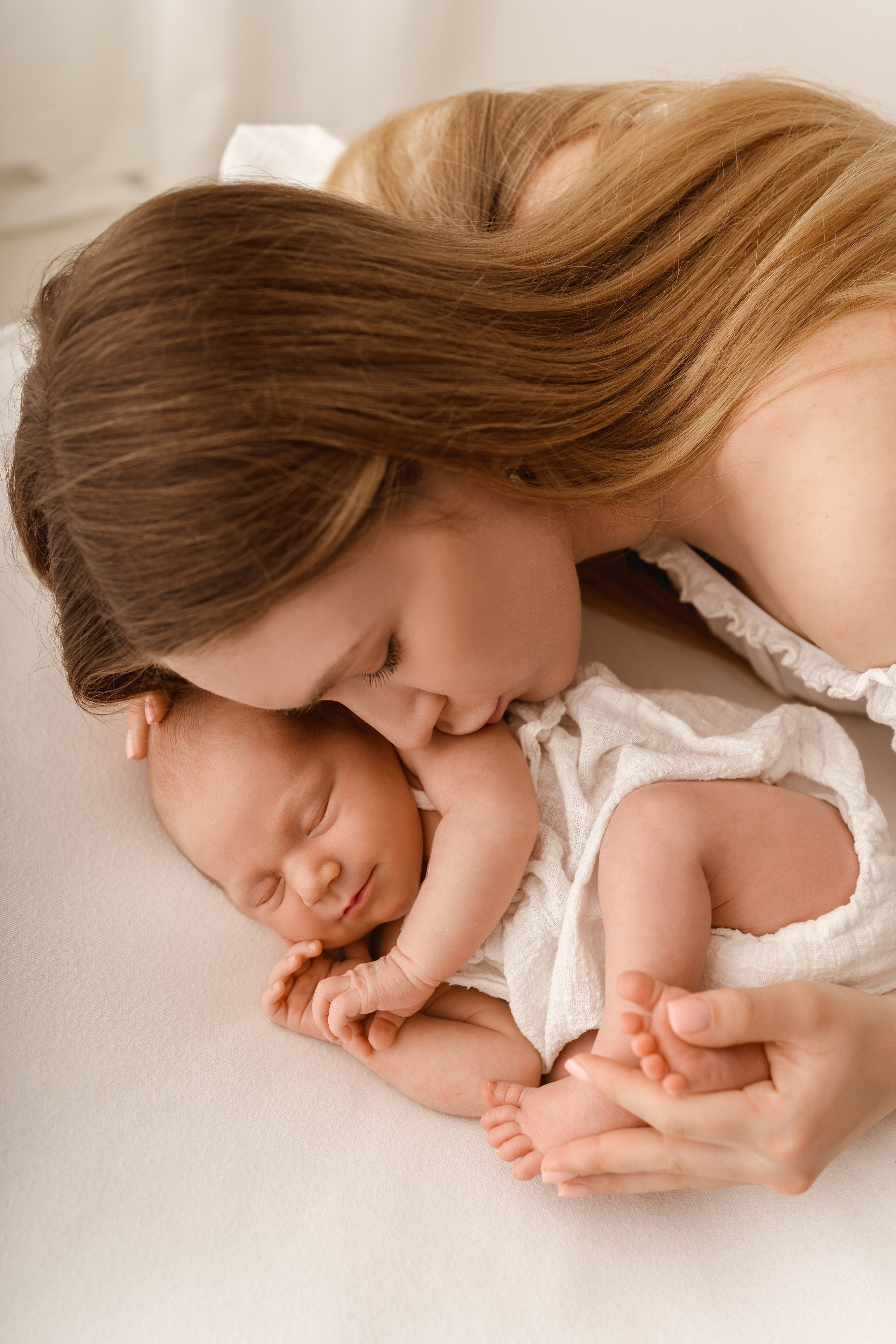 Fotografia Noworodkowa Łódź - Piękne Zdjęcia Noworodków. Fotograf Łódź - sesja ciążowa, noworodkowa, dziecięca. Studio w Łodzi