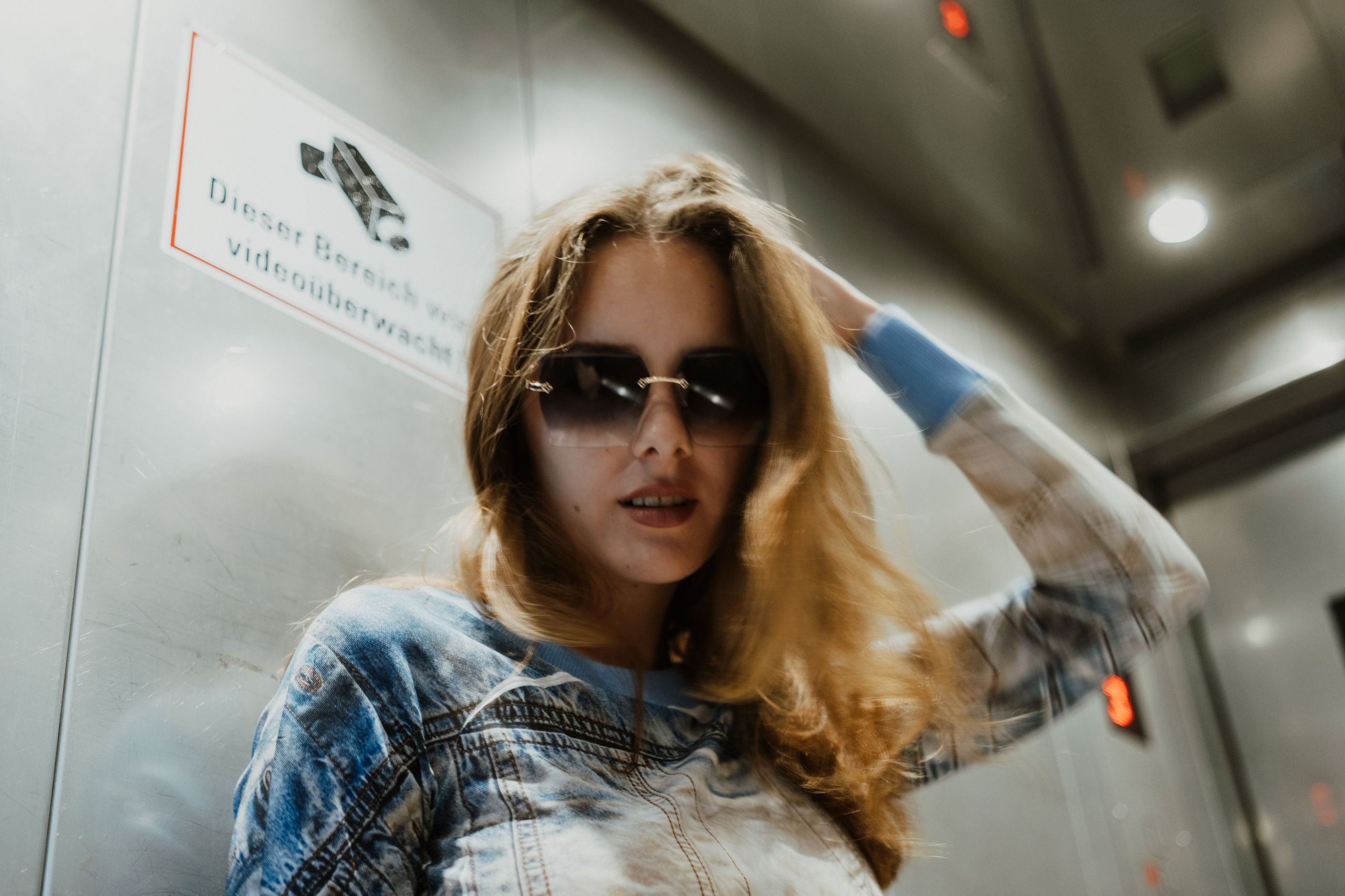 LOLA & OBLIQUE. Portrait photographer in Germany and all over Europe Mischa Blank