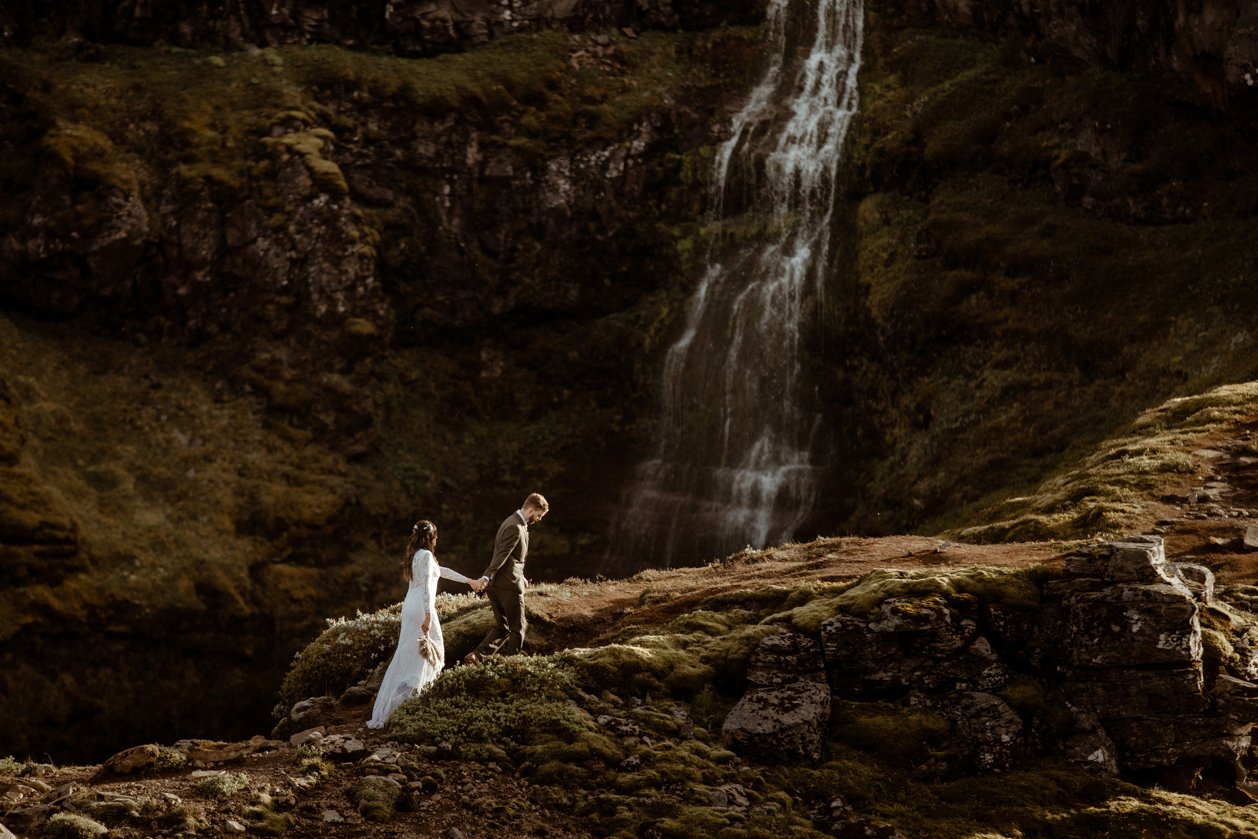 How to elope in Iceland in 2025-2026. Iceland elopement photographer & videographer