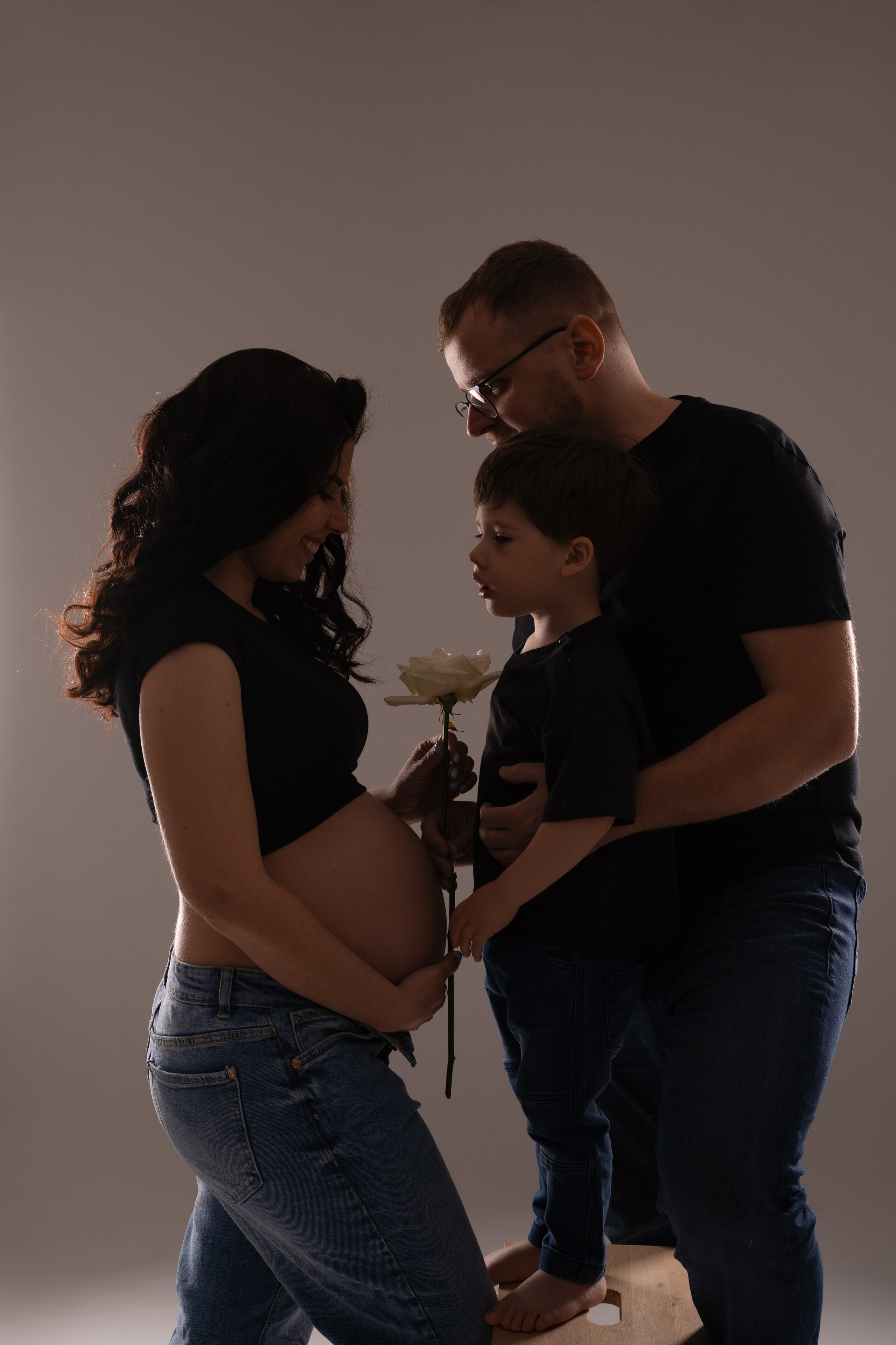 Sesja ciązowa. Fotograf Łódź - sesja ciążowa, noworodkowa, dziecięca. Studio w Łodzi