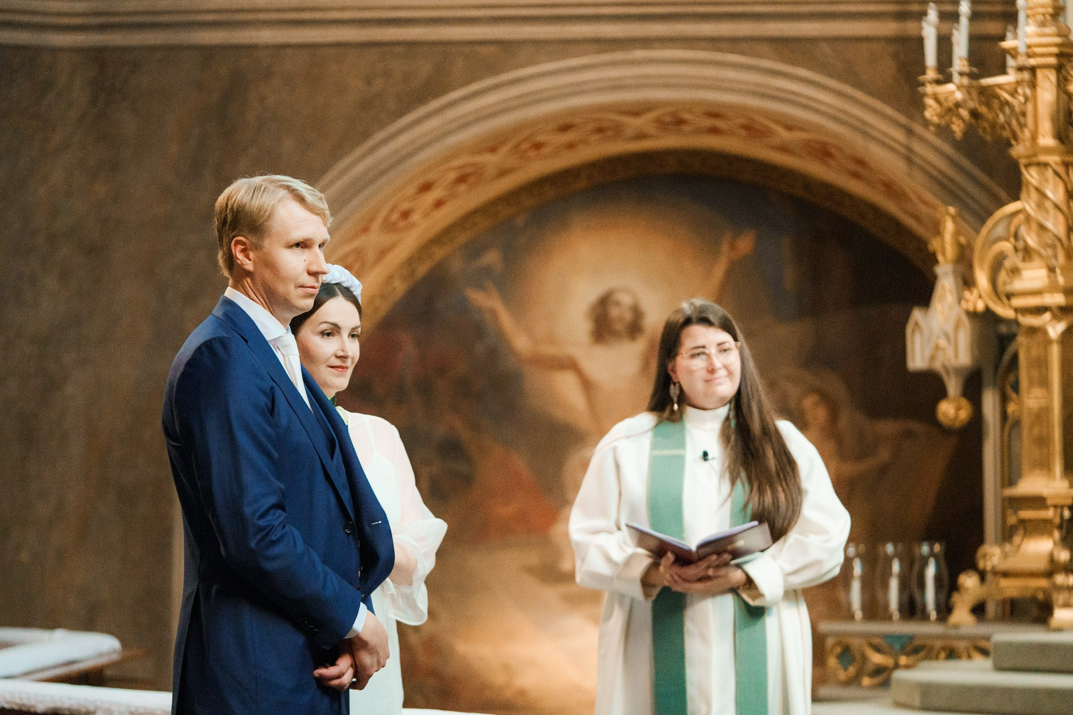 Häävalokuvaaja Helsingissä – Studiohappymoment | Romanttisia hetkiä