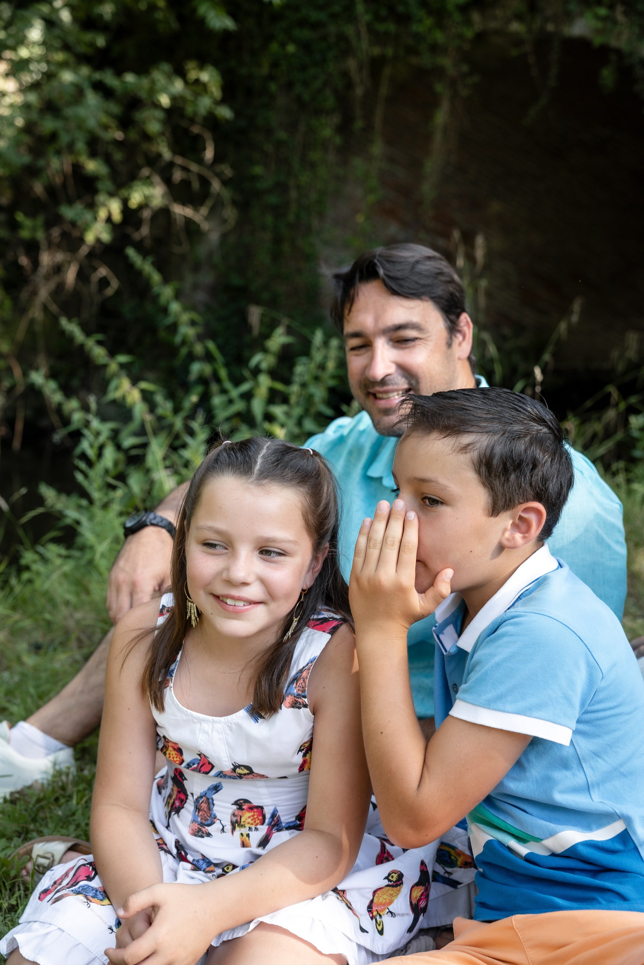 Family photoshoot in Parc du Cabirol, Colomiers. Eugénie Smirnova — your photographer in Toulouse and southwest France