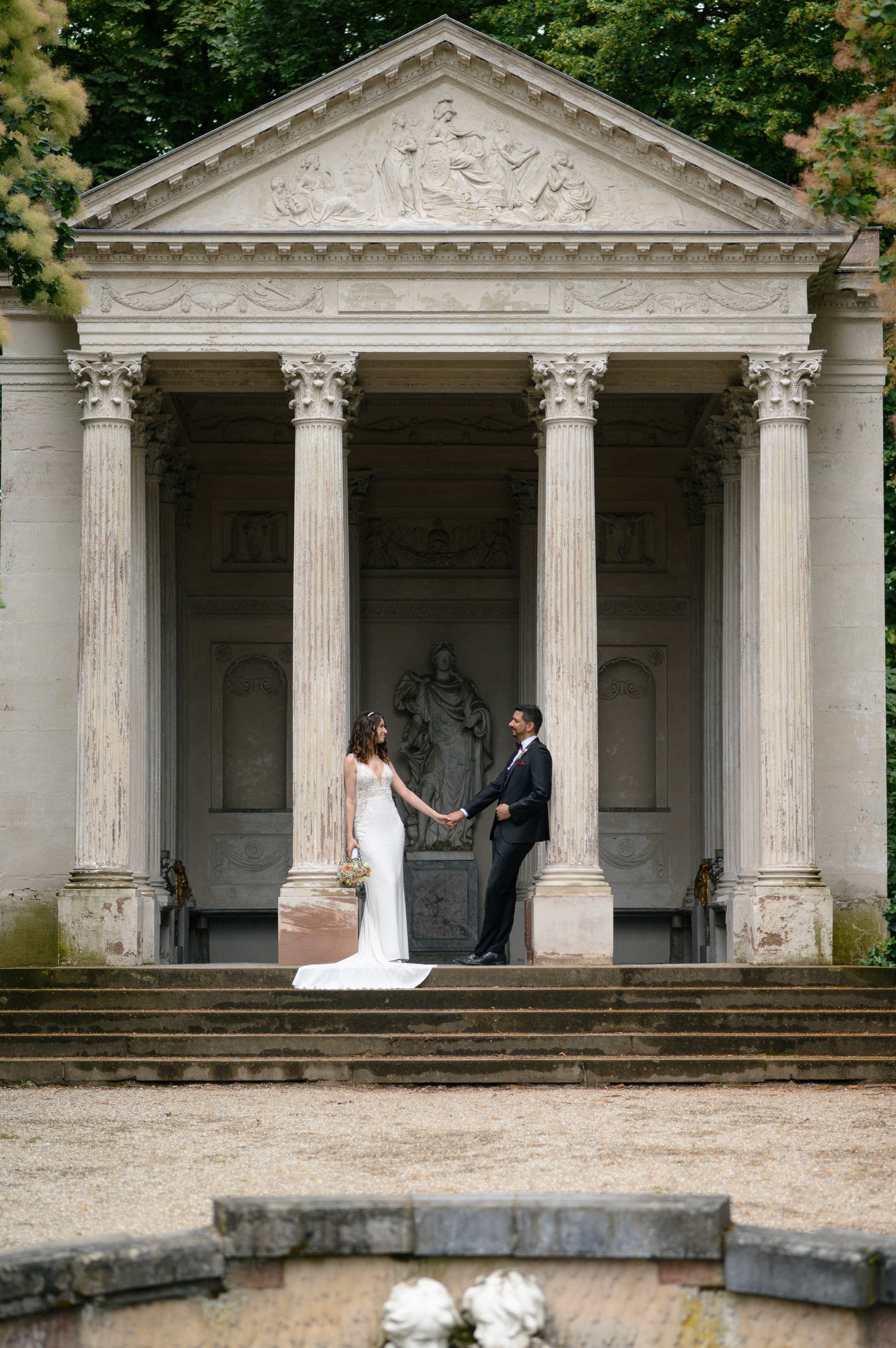 Braut und Bräutigam vor dem Apollotempel