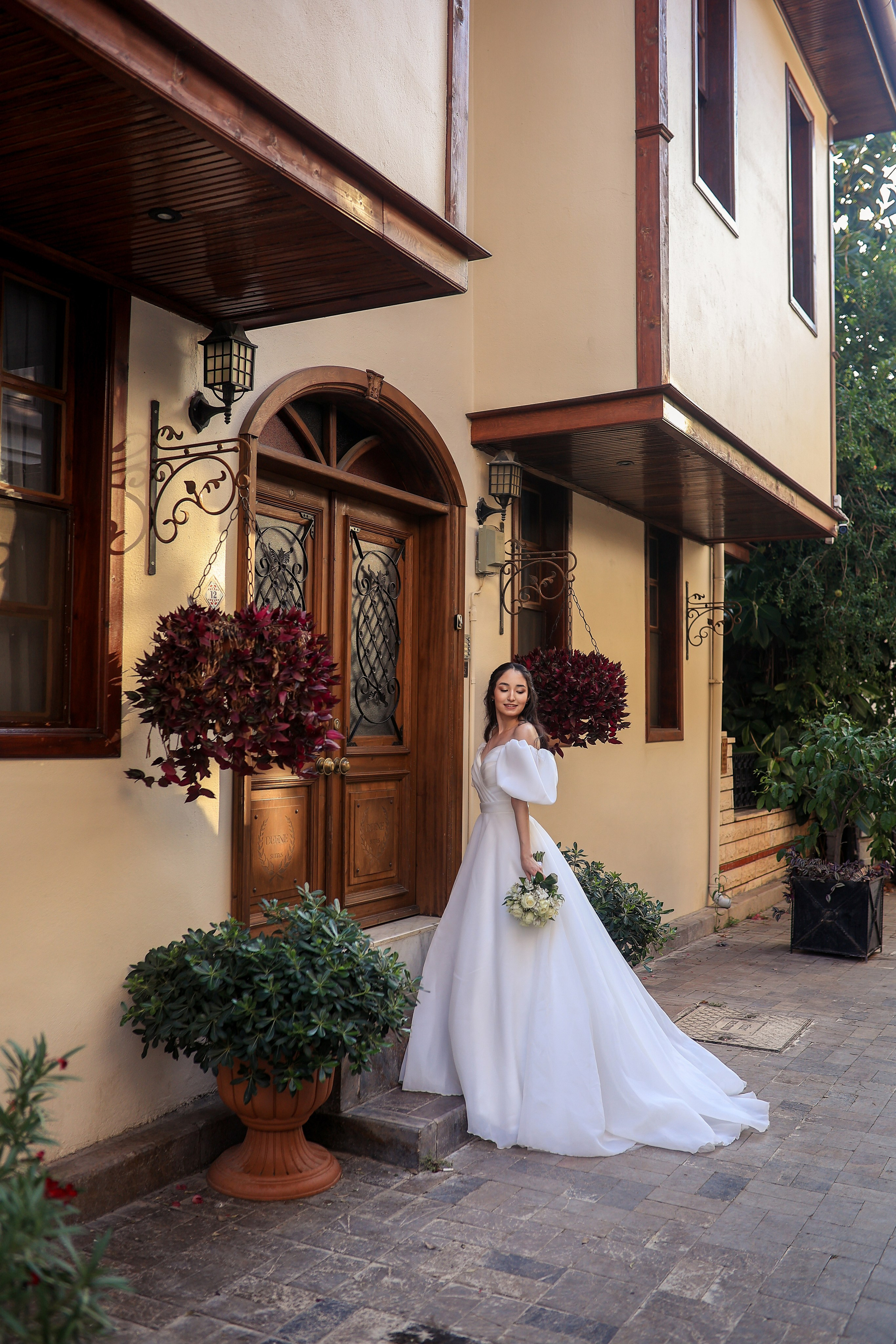 Photoshooting in old town of Antalya. Photographer in Turkey, Antalya, Kemer, Belek, Side, Kas, Fethiye