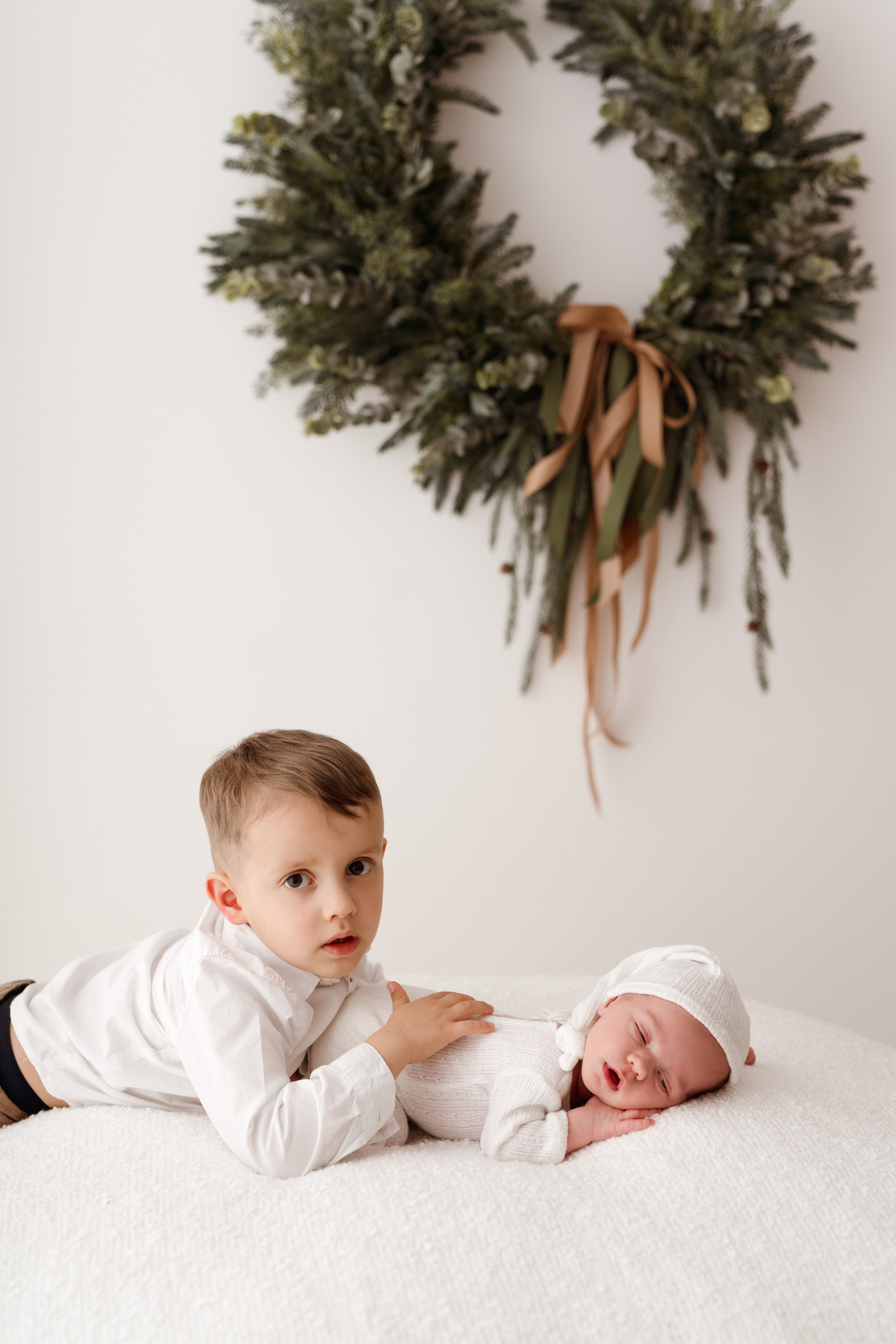 Sesja noworodkowa w świątecznym wydaniu. Fotograf Łódź - sesja ciążowa, noworodkowa, dziecięca. Studio w Łodzi