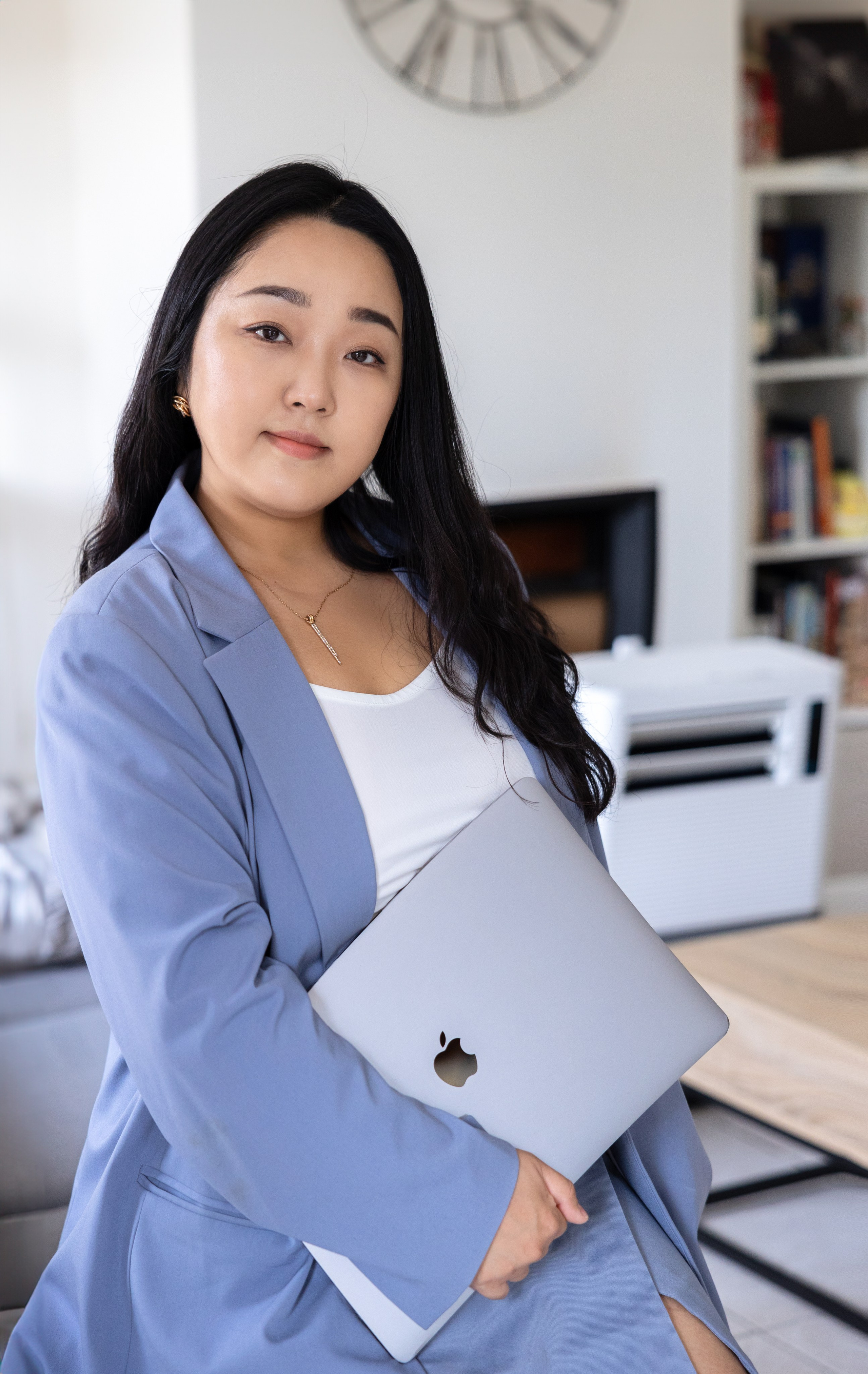 Персональная фотосъемка бренда Евы в ее домашнем офисе. Eugénie Smirnova — your photographer in Toulouse and southwest France