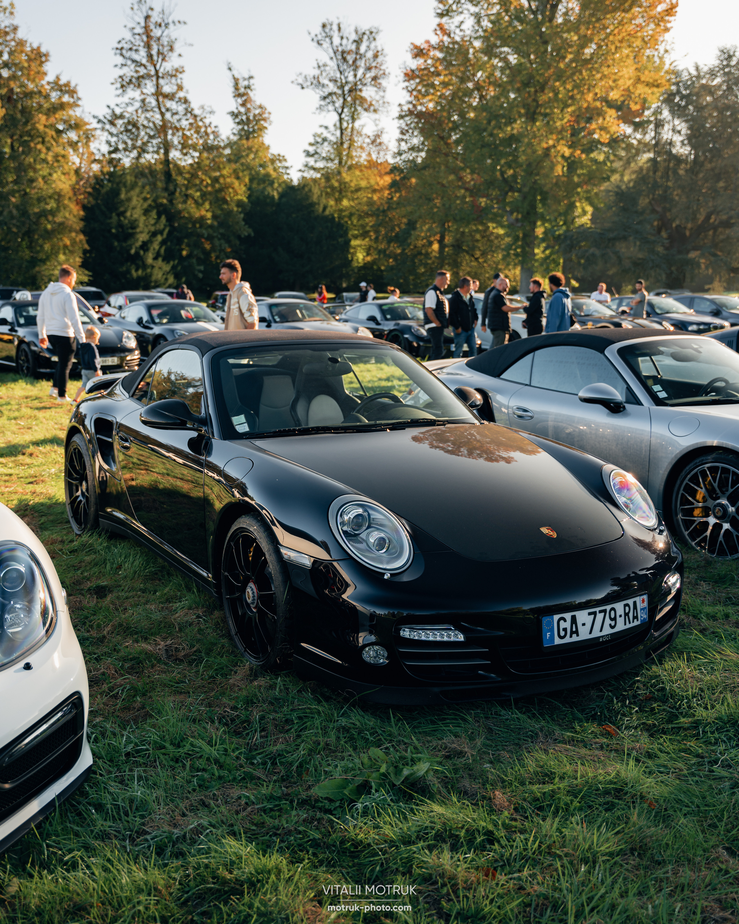 Collecting Cars. Photographe de voitures à Paris — Vitalii Motruk