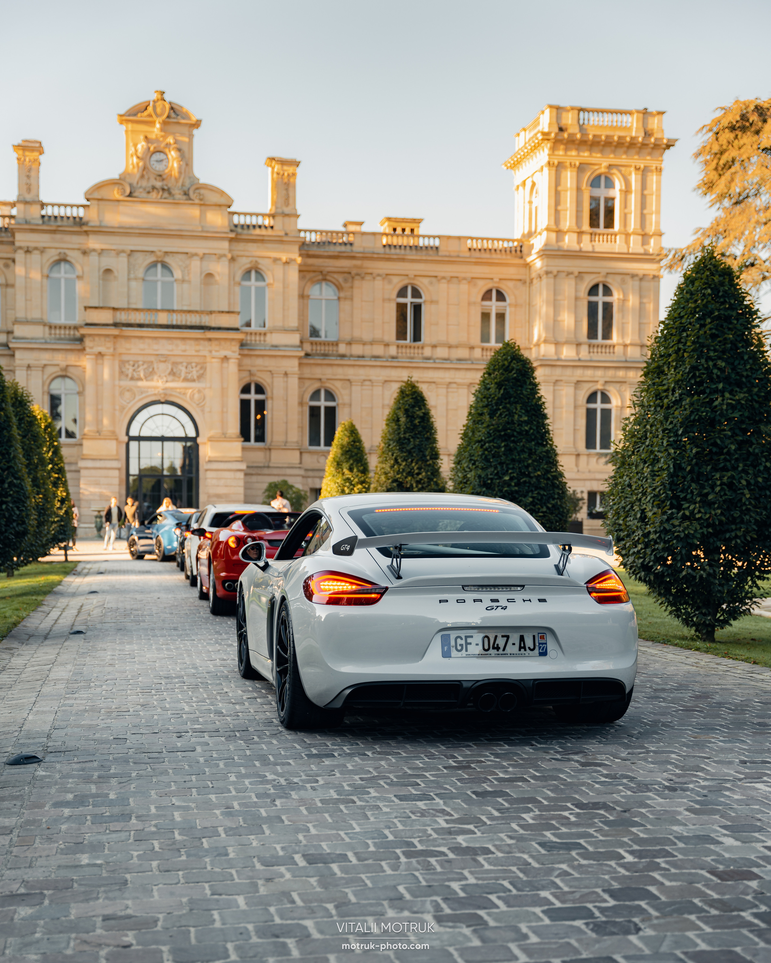 Collecting Cars. Photographe de voitures à Paris — Vitalii Motruk