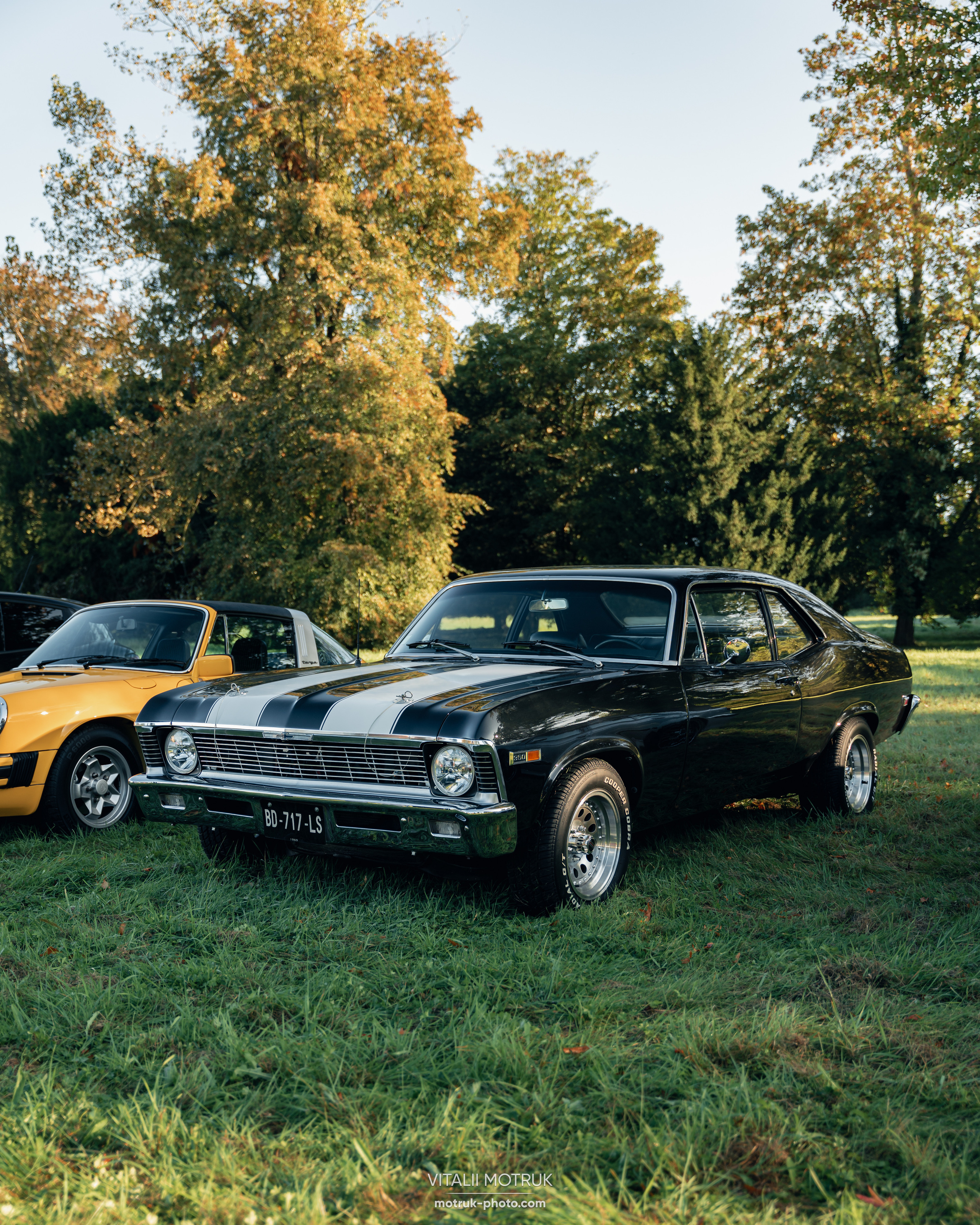 Collecting Cars. Photographe de voitures à Paris — Vitalii Motruk