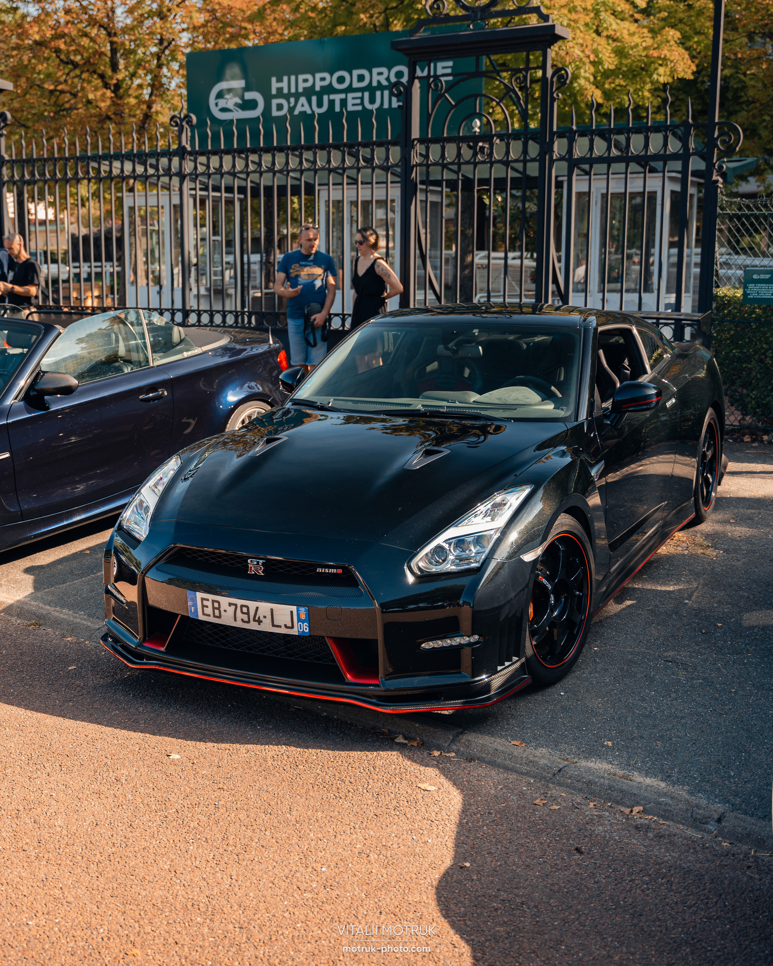 Rassemblement Auteuil 10 septembre. Photographe de voitures à Paris — Vitalii Motruk