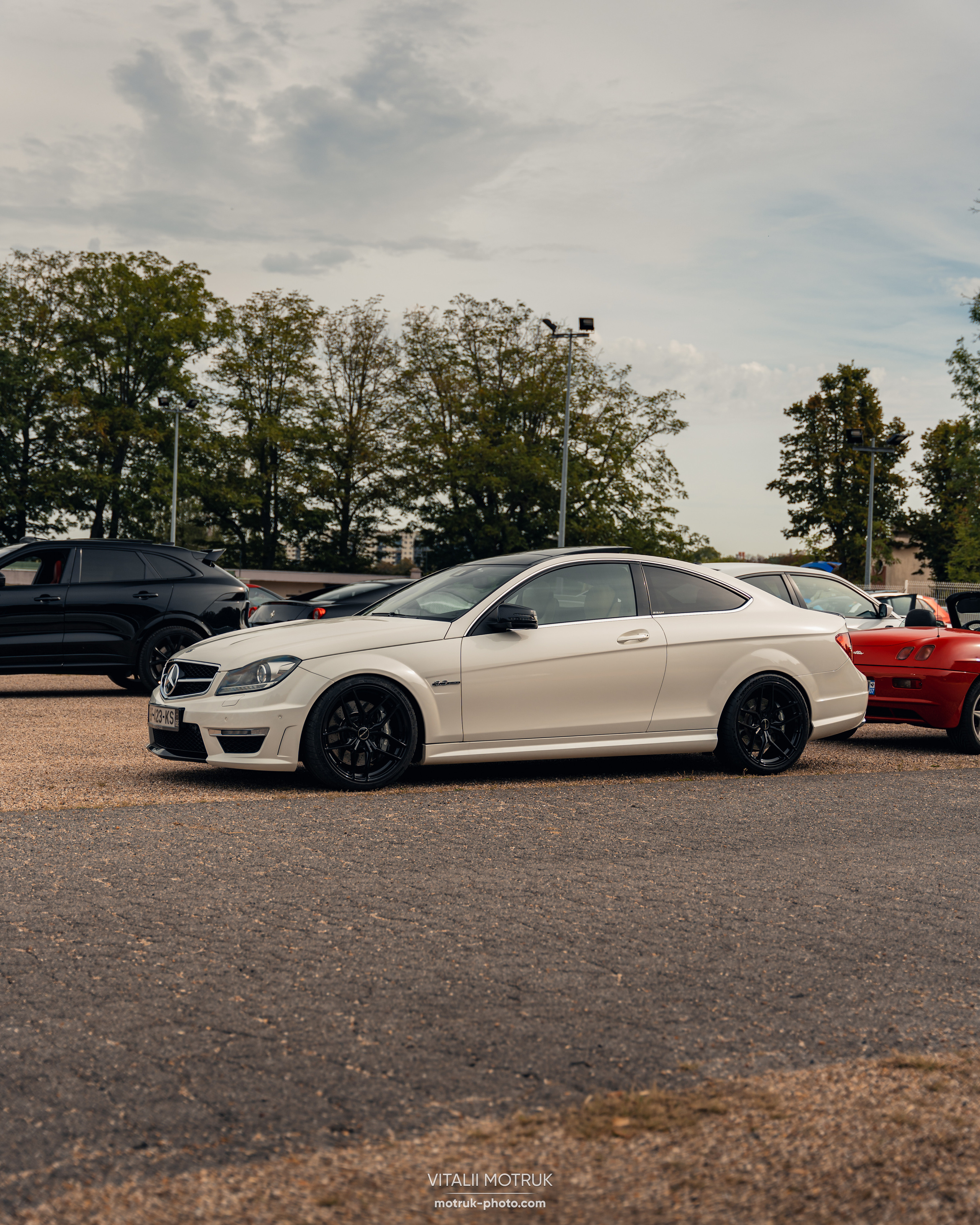 Cars and Coffee 17 september. Photographe de voitures à Paris — Vitalii Motruk