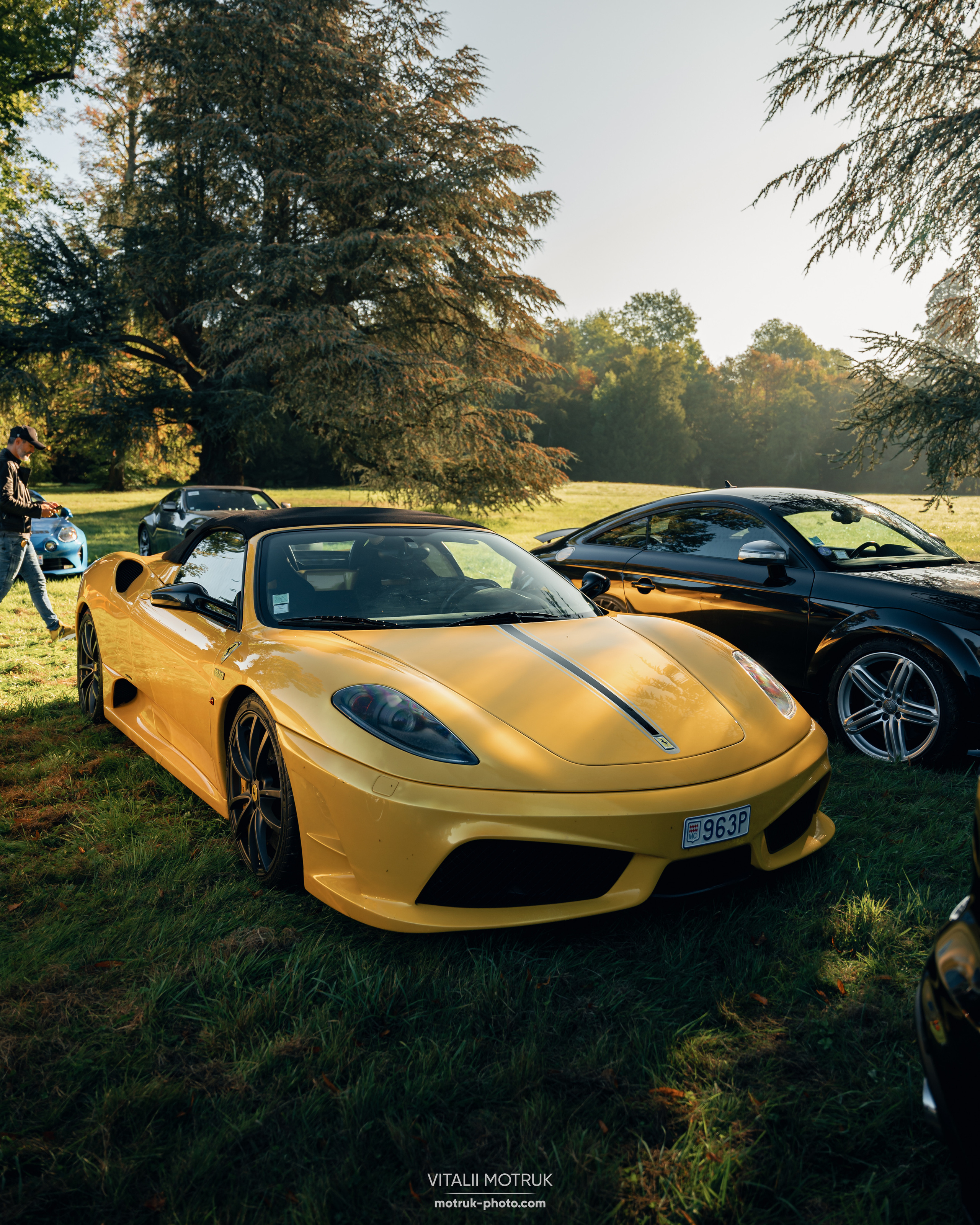 Collecting Cars. Photographe de voitures à Paris — Vitalii Motruk