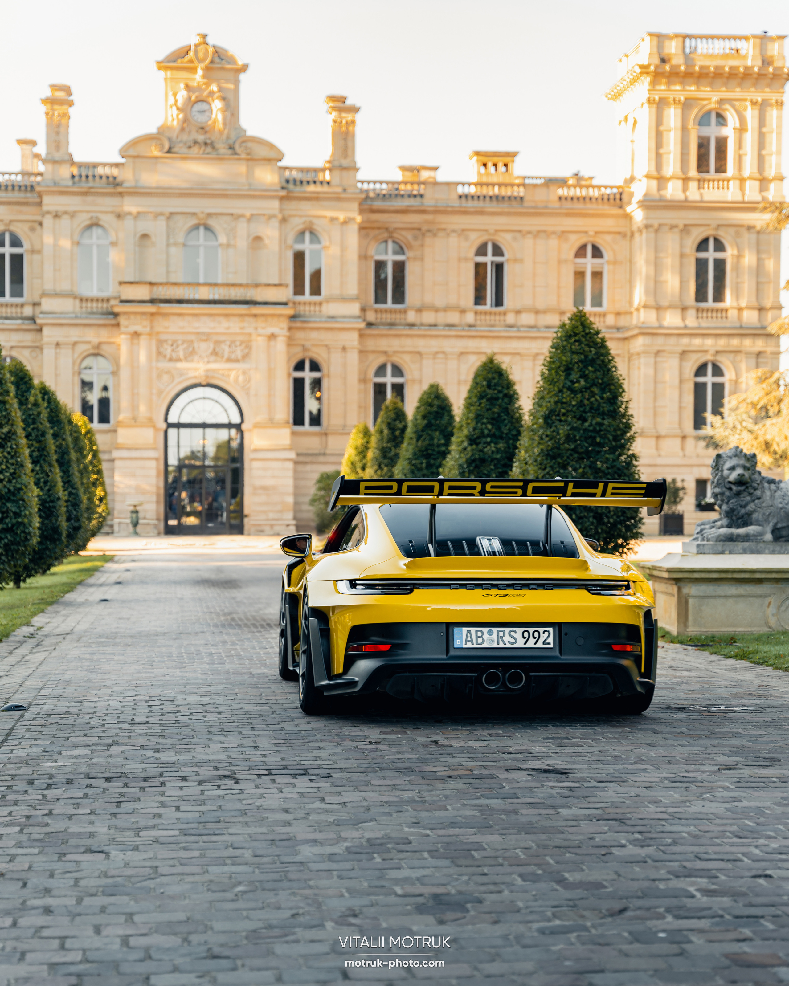Collecting Cars. Photographe de voitures à Paris — Vitalii Motruk