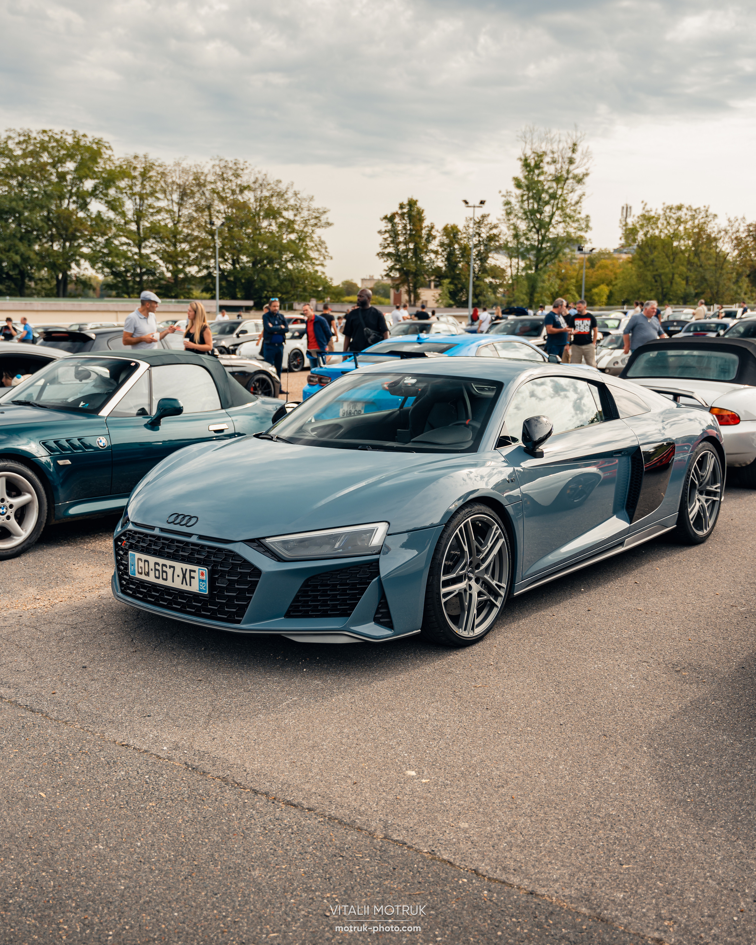 Cars and Coffee 17 september. Photographe de voitures à Paris — Vitalii Motruk