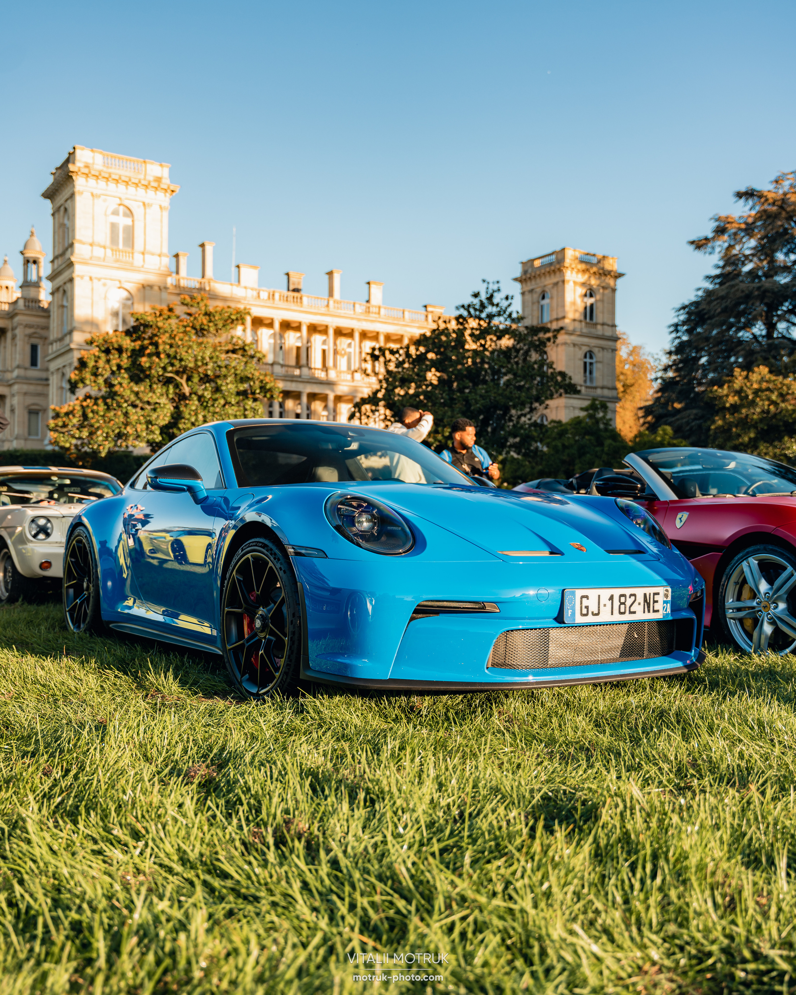 Collecting Cars. Photographe de voitures à Paris — Vitalii Motruk