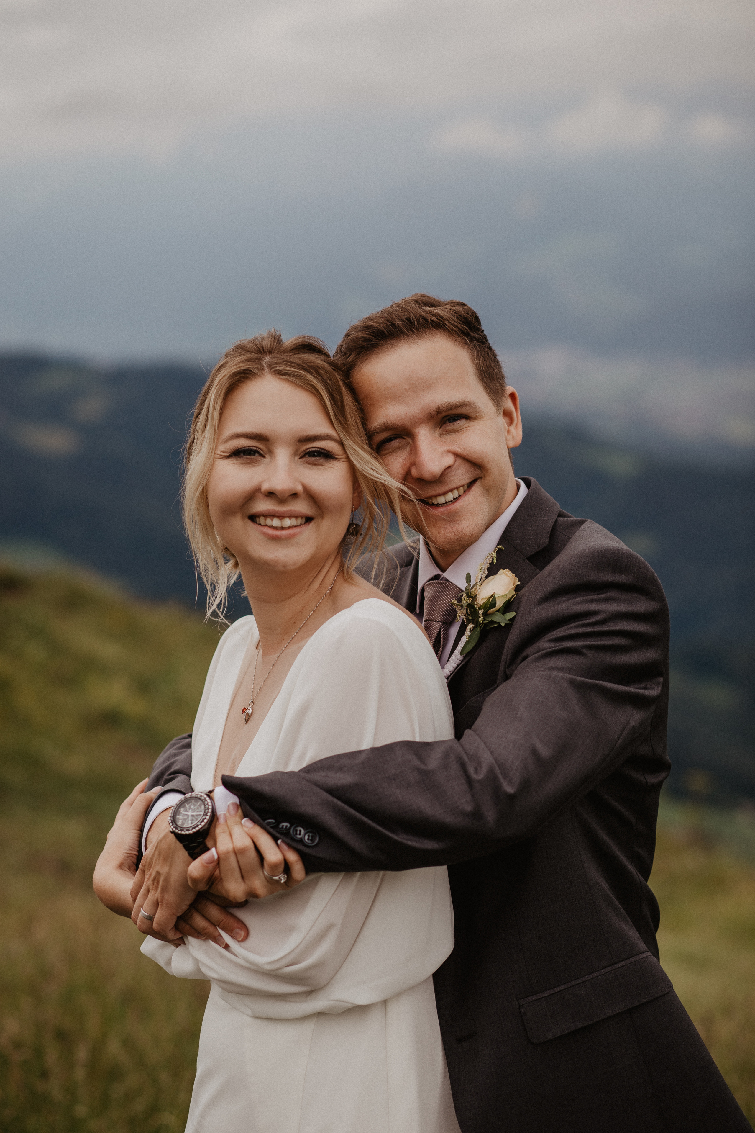 Christina+Roman. Iceland elopement photographer & videographer